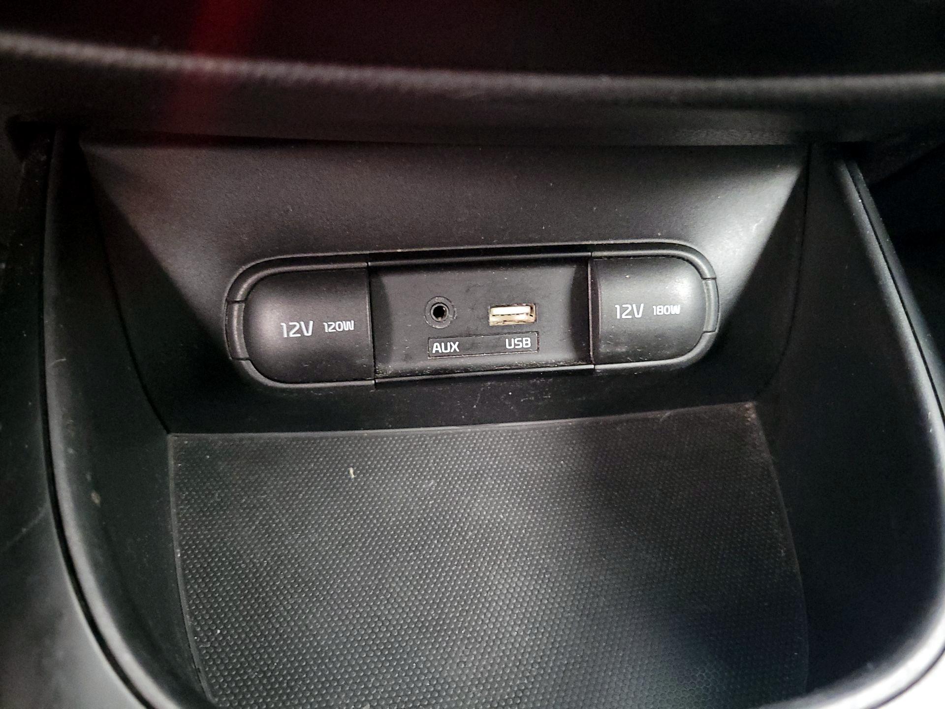 Thumbnail: 2017 Kia Soul - 17