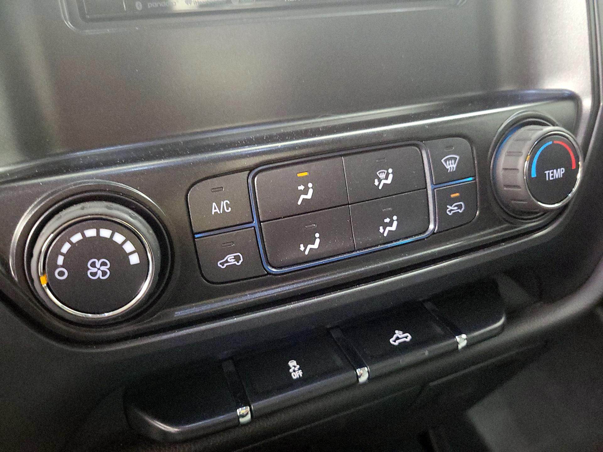 Thumbnail: 2017 Chevrolet Silverado 1500 - 16