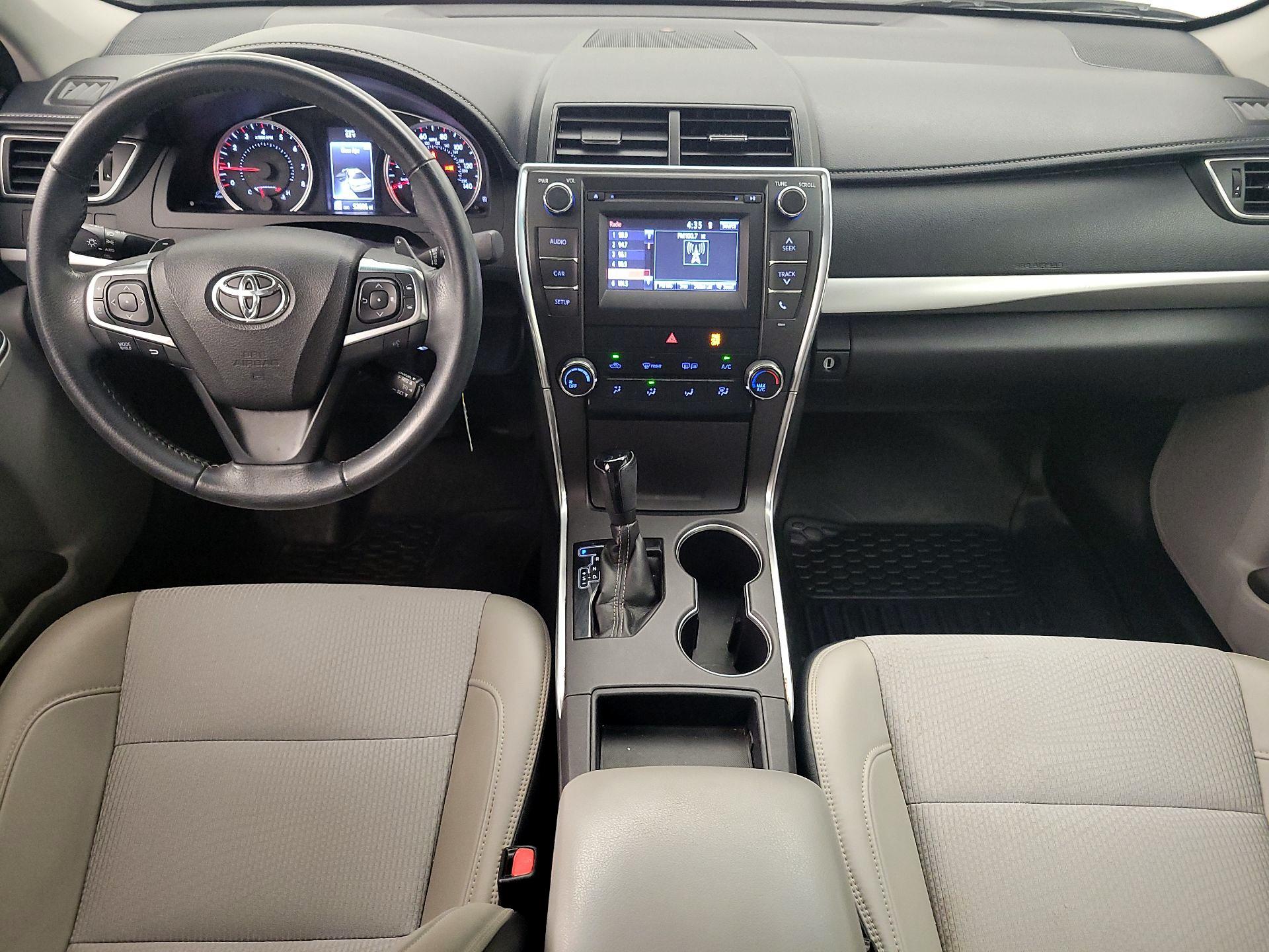 Thumbnail: 2017 Toyota Camry - 9