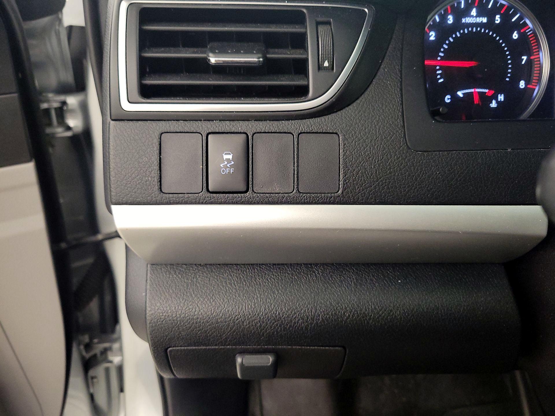 Thumbnail: 2017 Toyota Camry - 13