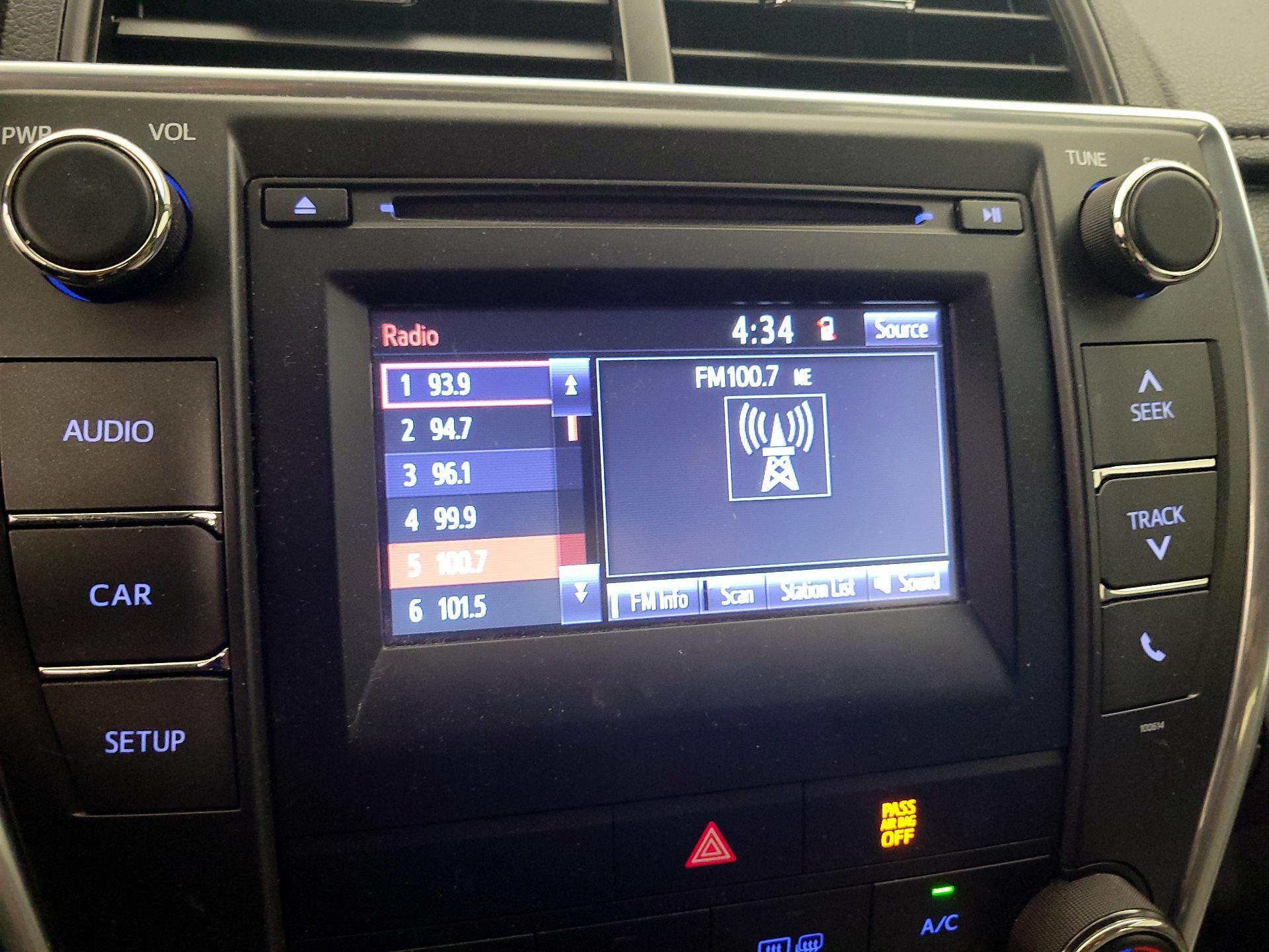 Thumbnail: 2017 Toyota Camry - 15