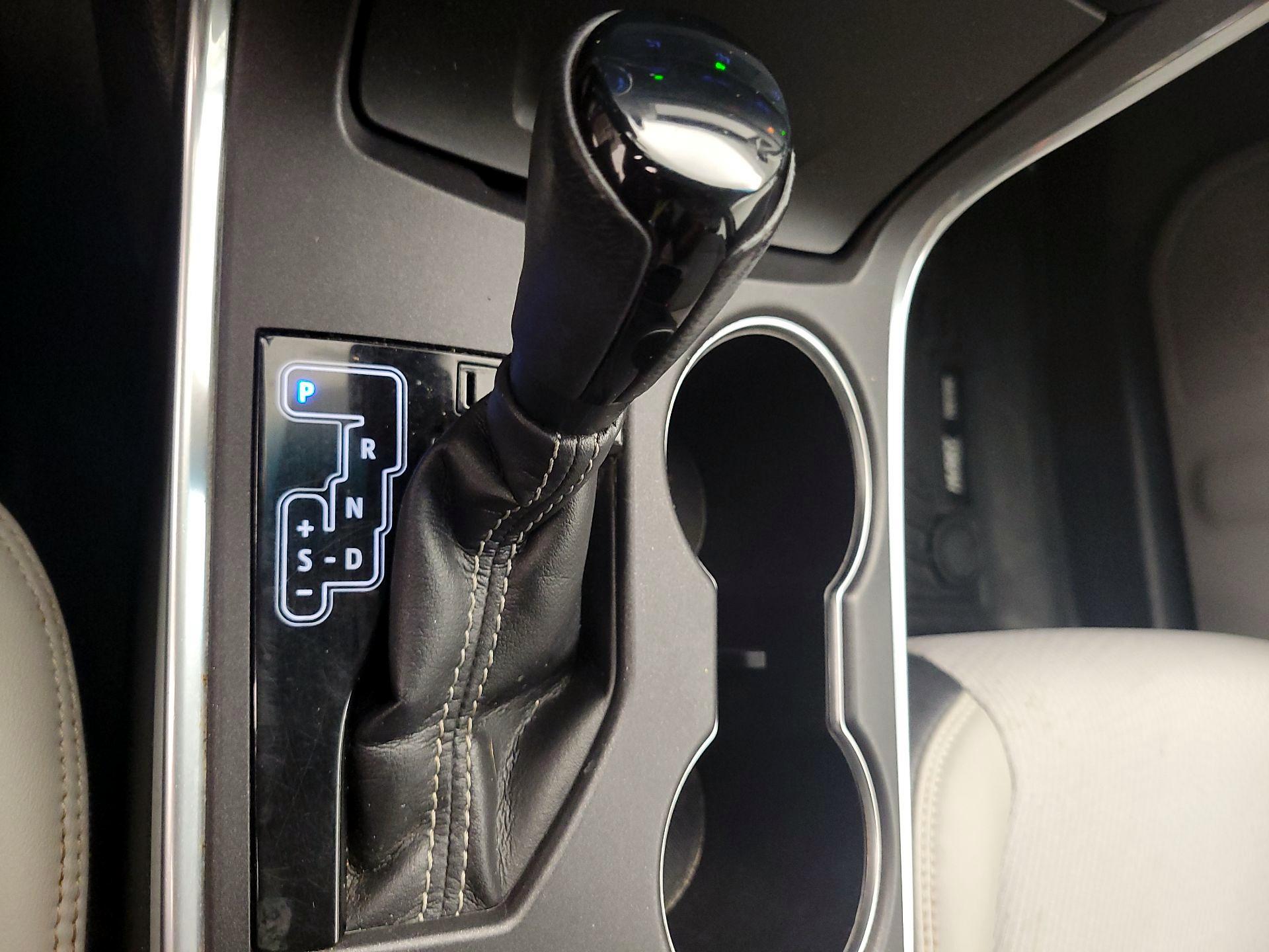 Thumbnail: 2017 Toyota Camry - 17