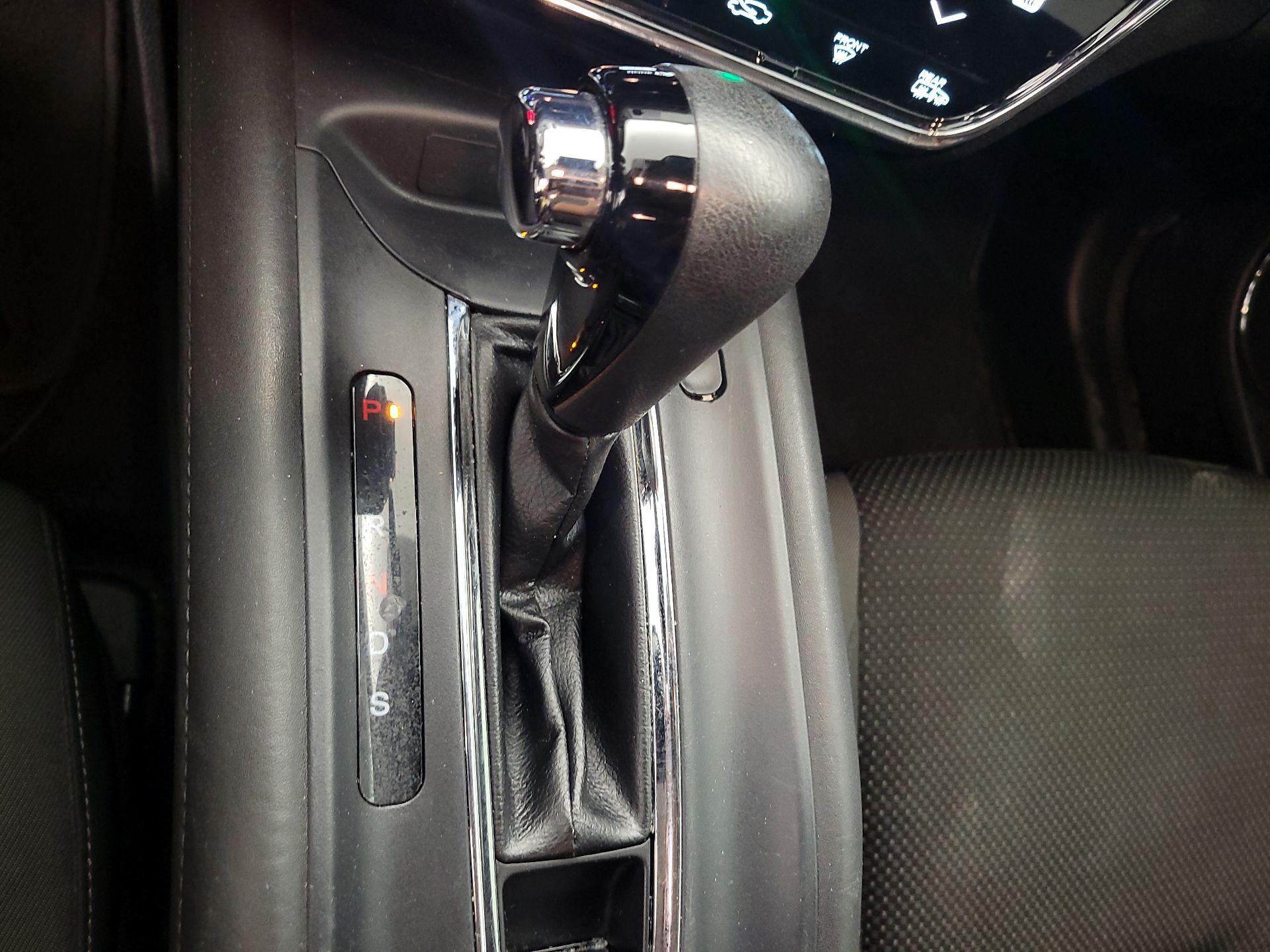 Thumbnail: 2019 Honda HR-V - 17