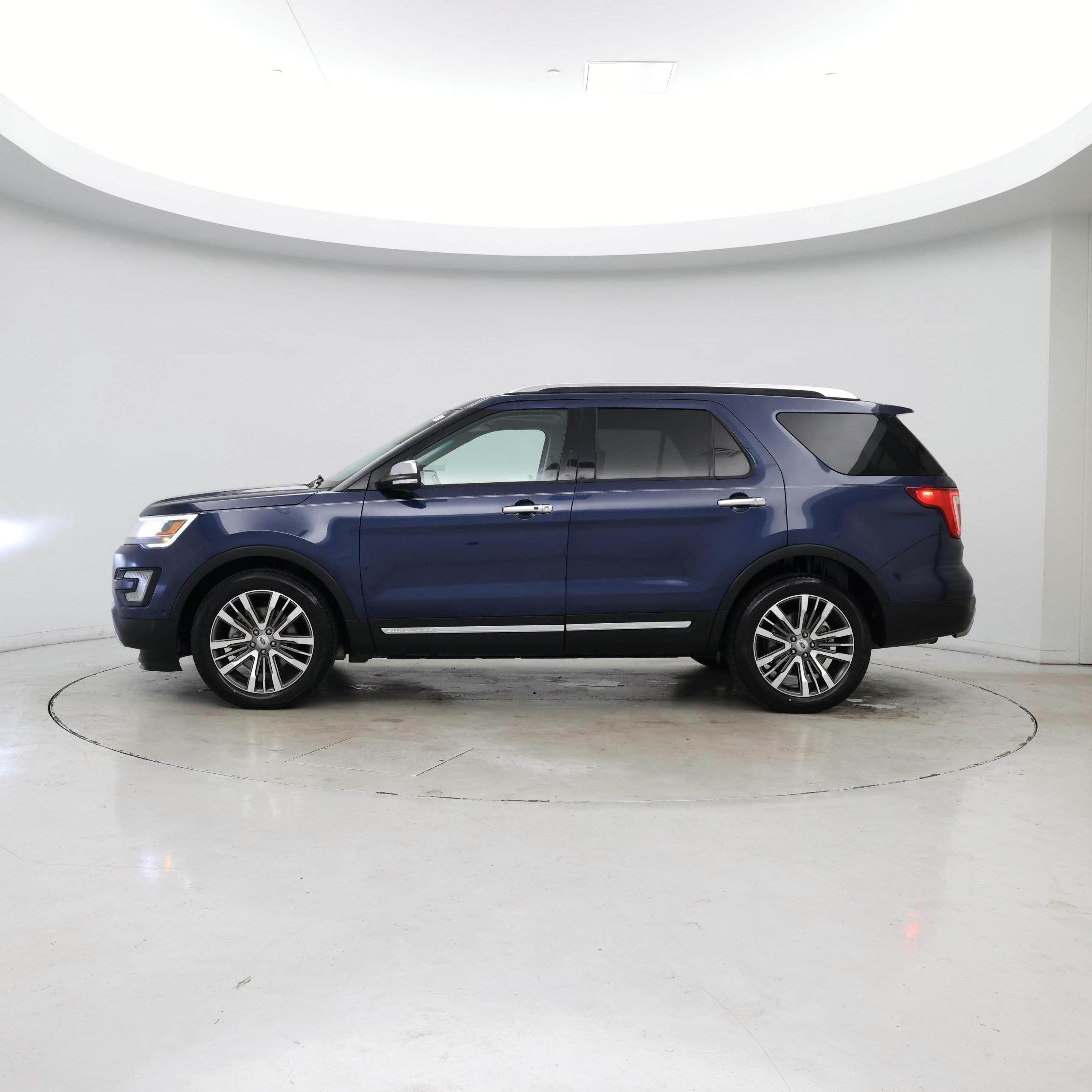 Thumbnail: 2017 Ford Explorer - 3