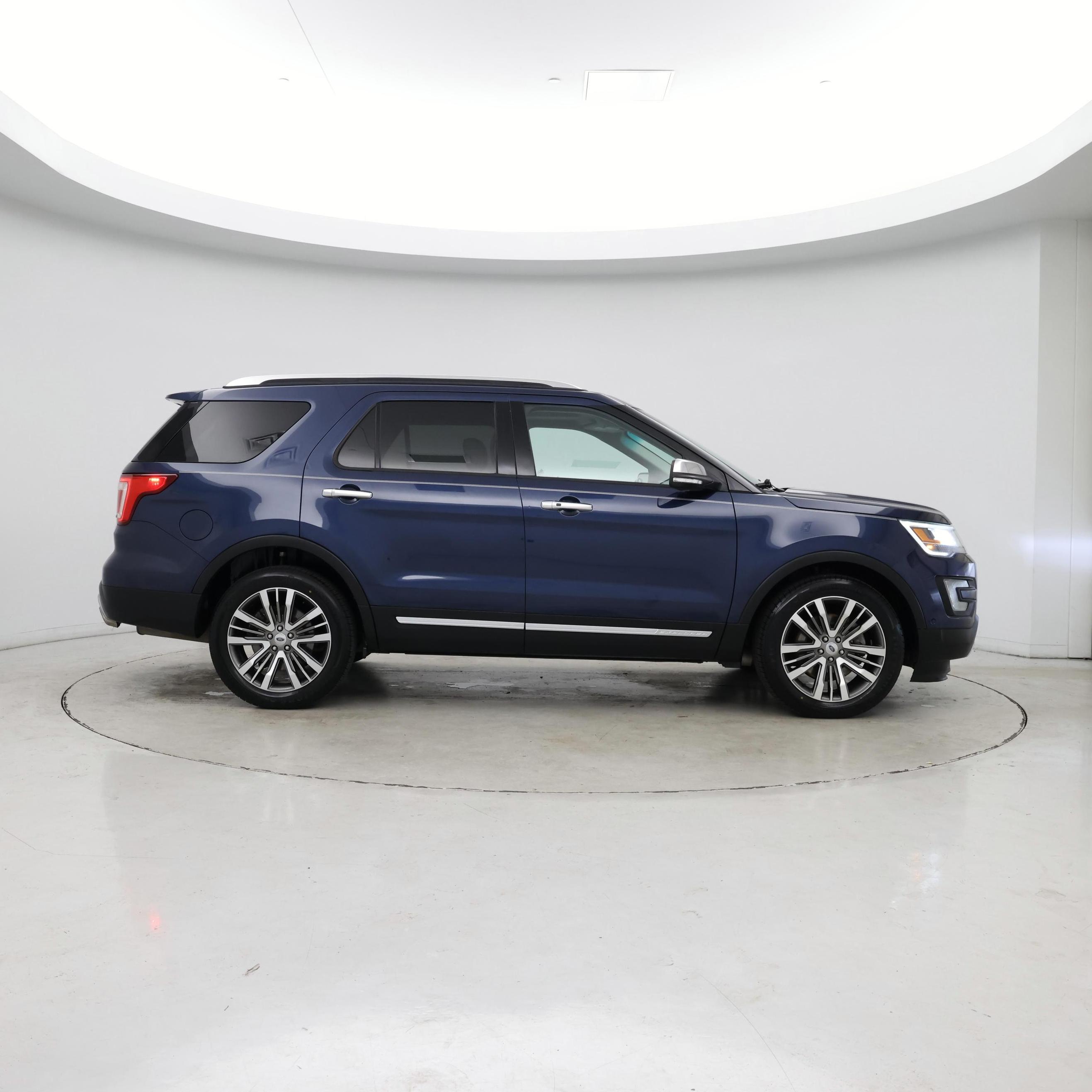 Thumbnail: 2017 Ford Explorer - 7