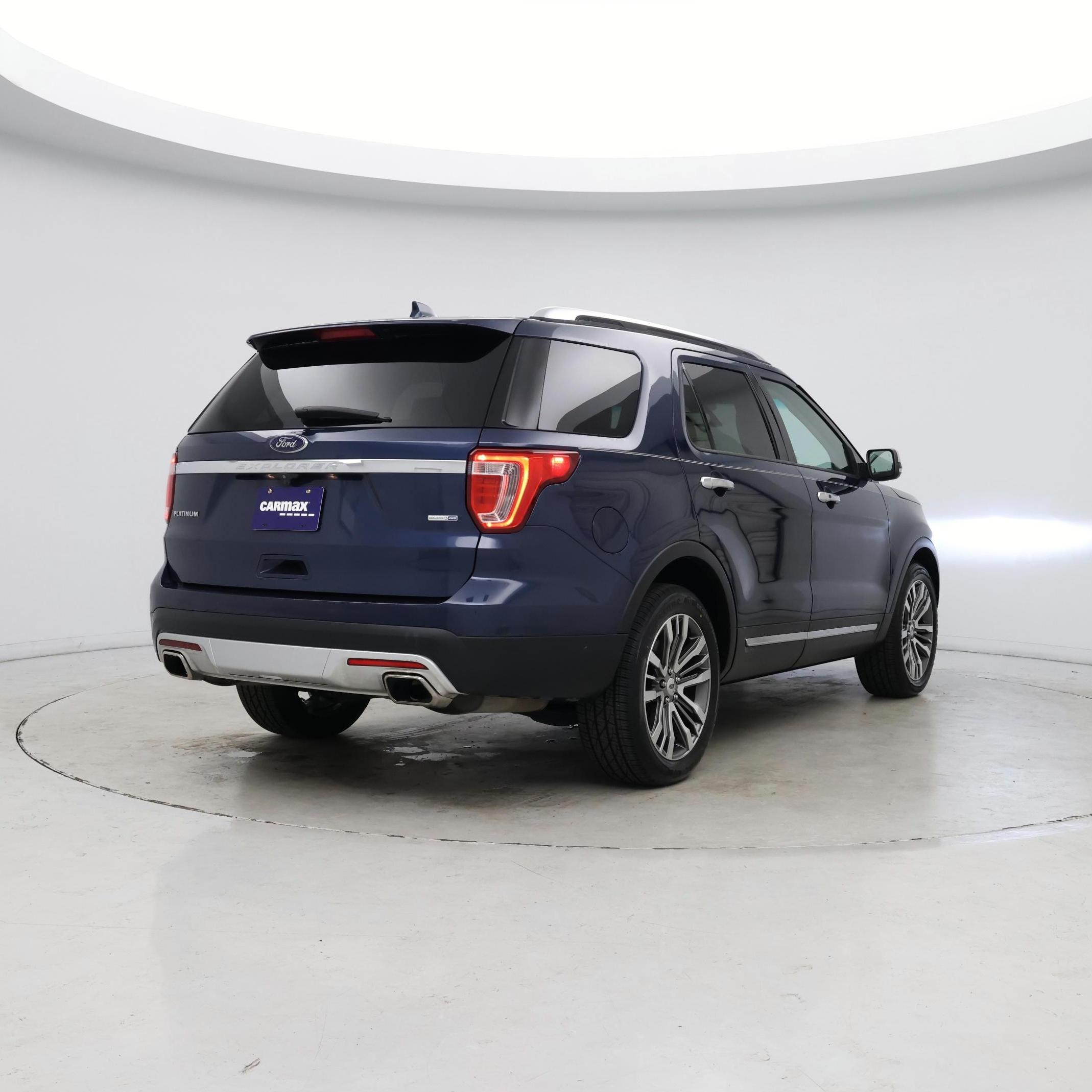Thumbnail: 2017 Ford Explorer - 8