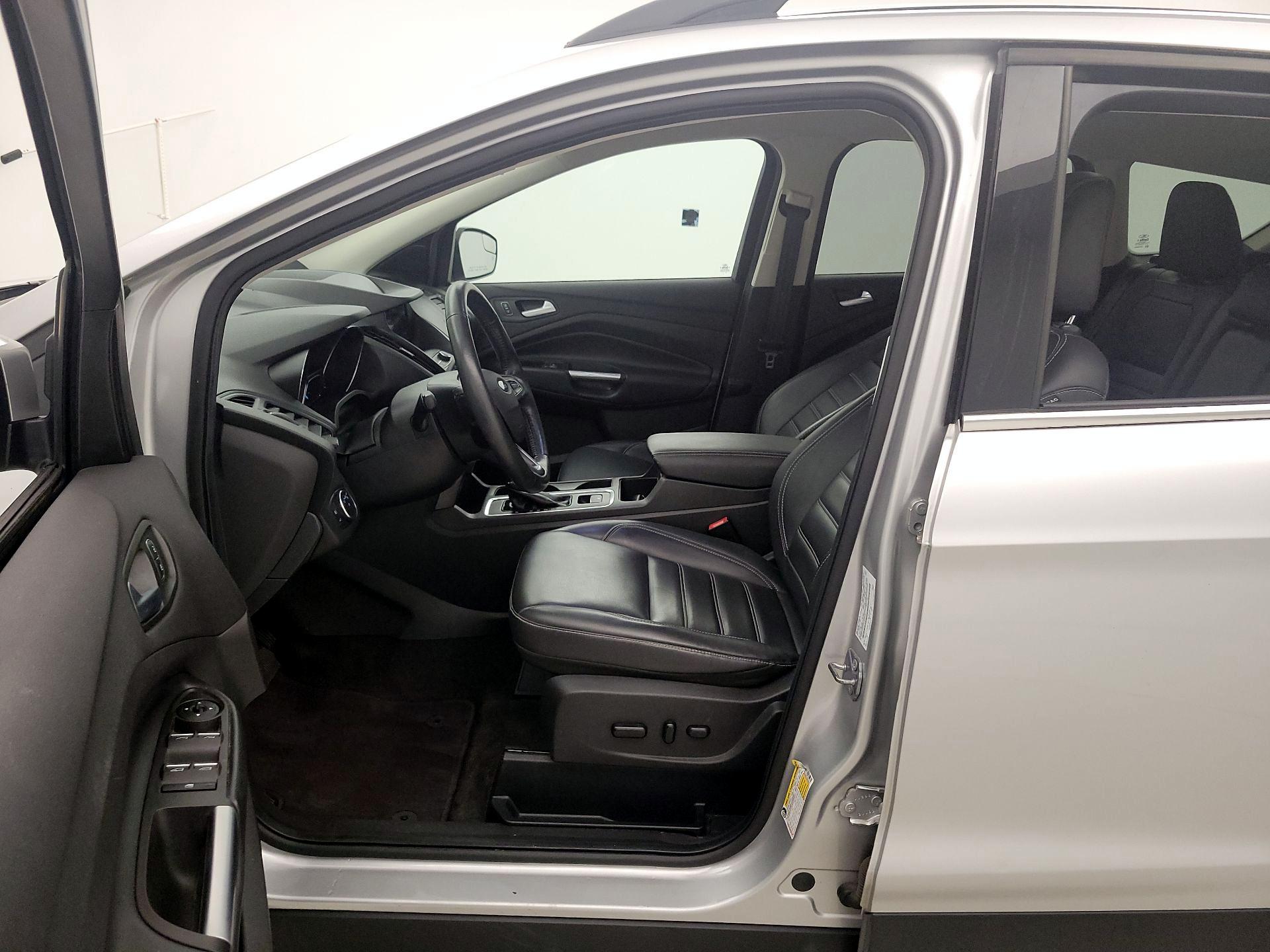 Thumbnail: 2019 Ford Escape - 11