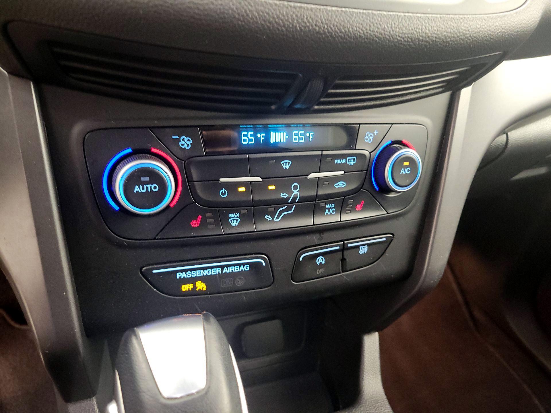 Thumbnail: 2019 Ford Escape - 15