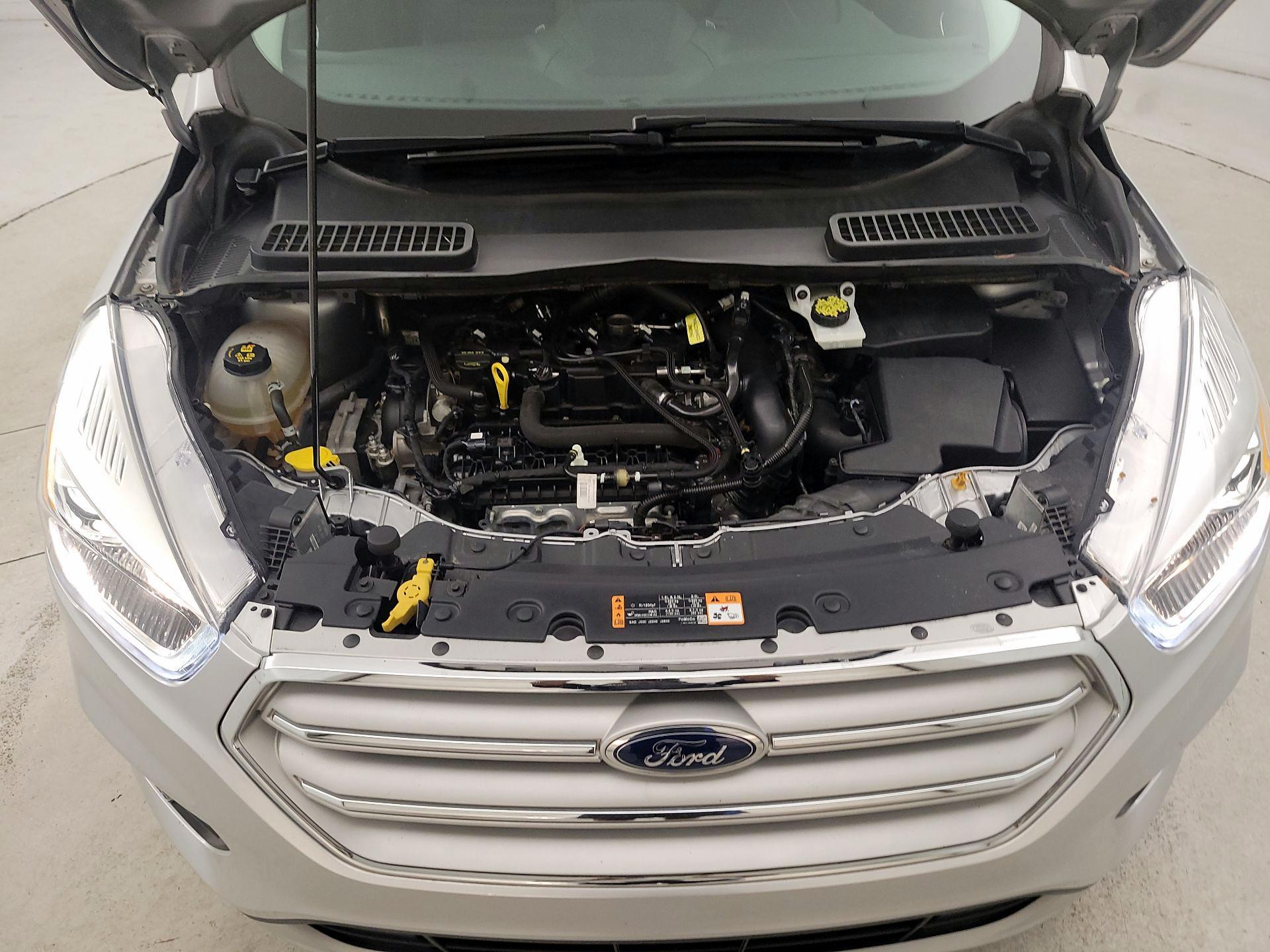 Thumbnail: 2019 Ford Escape - 20
