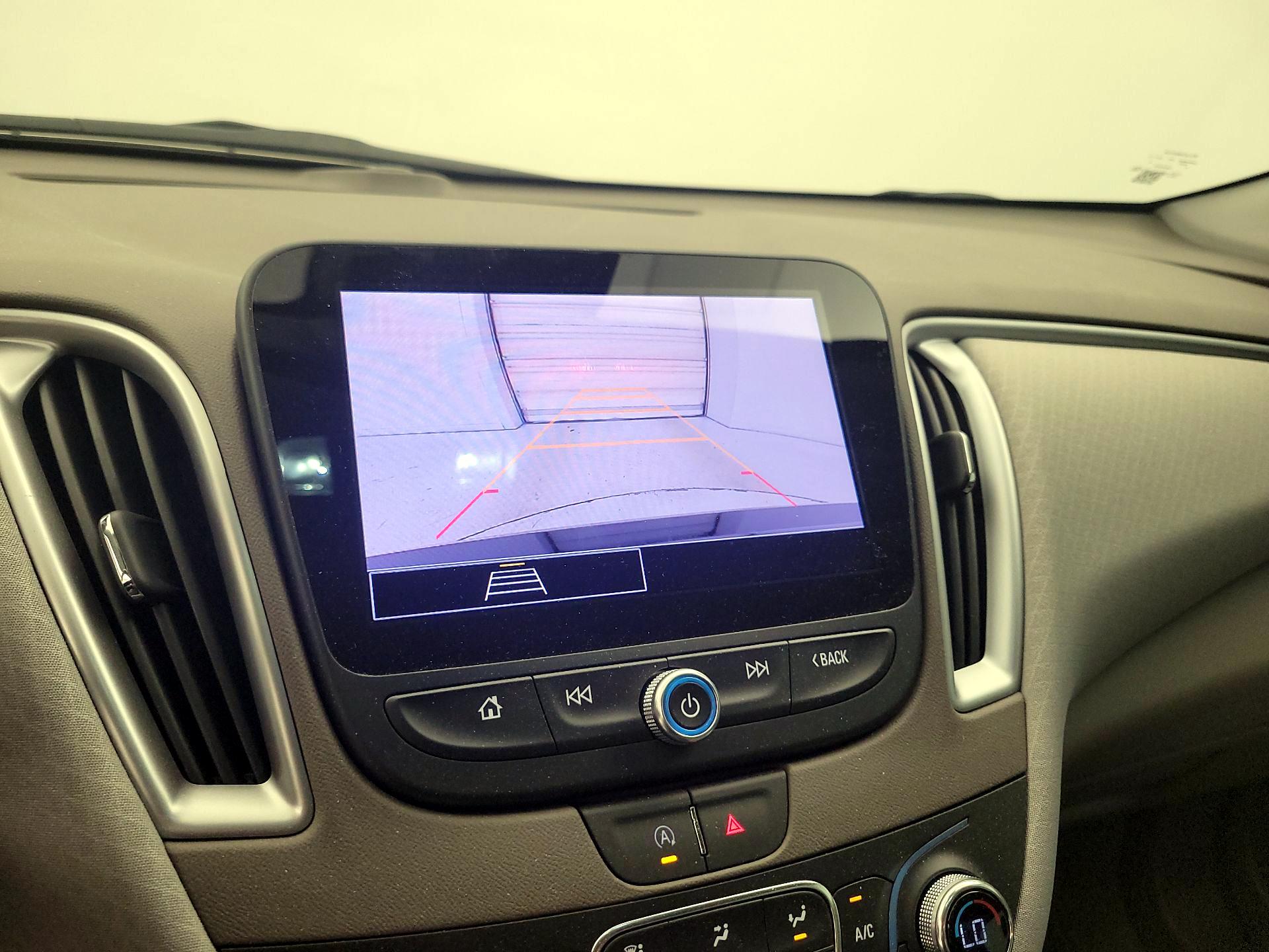 Thumbnail: 2023 Chevrolet Malibu - 14