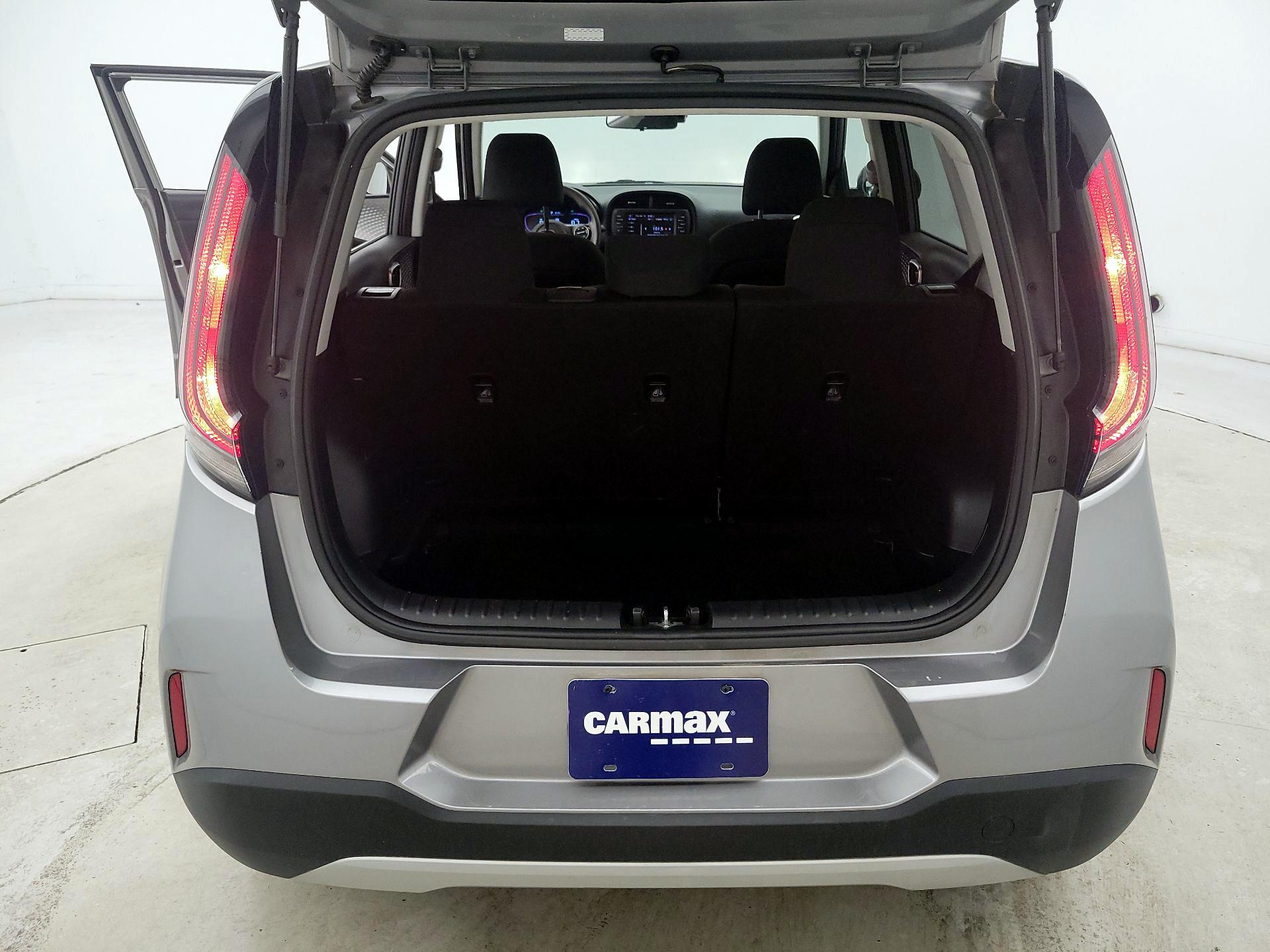 Thumbnail: 2023 Kia Soul - 19