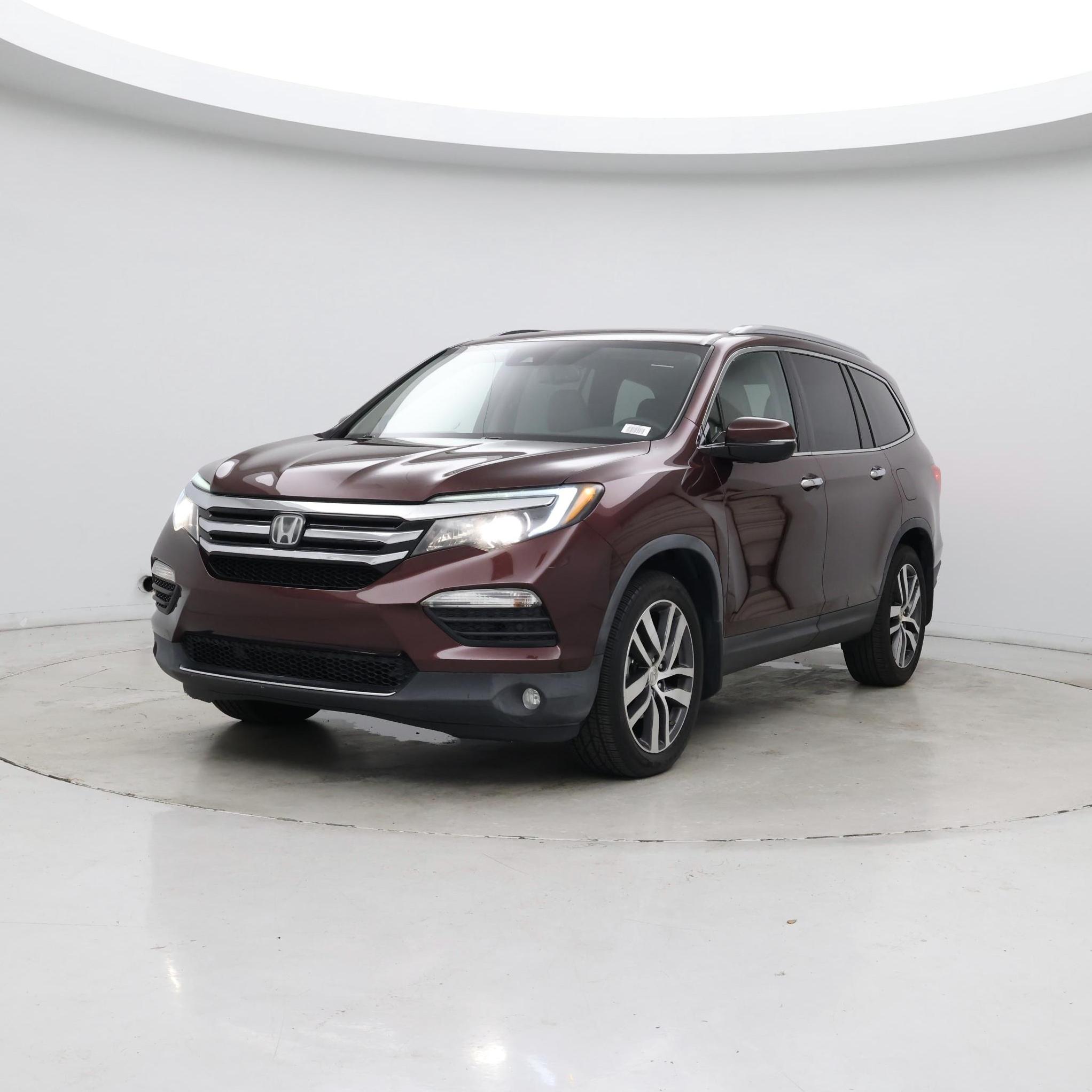 Thumbnail: 2017 Honda Pilot - 4