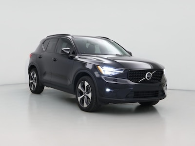 2023 Volvo XC40 B5 Ultimate Dark Theme