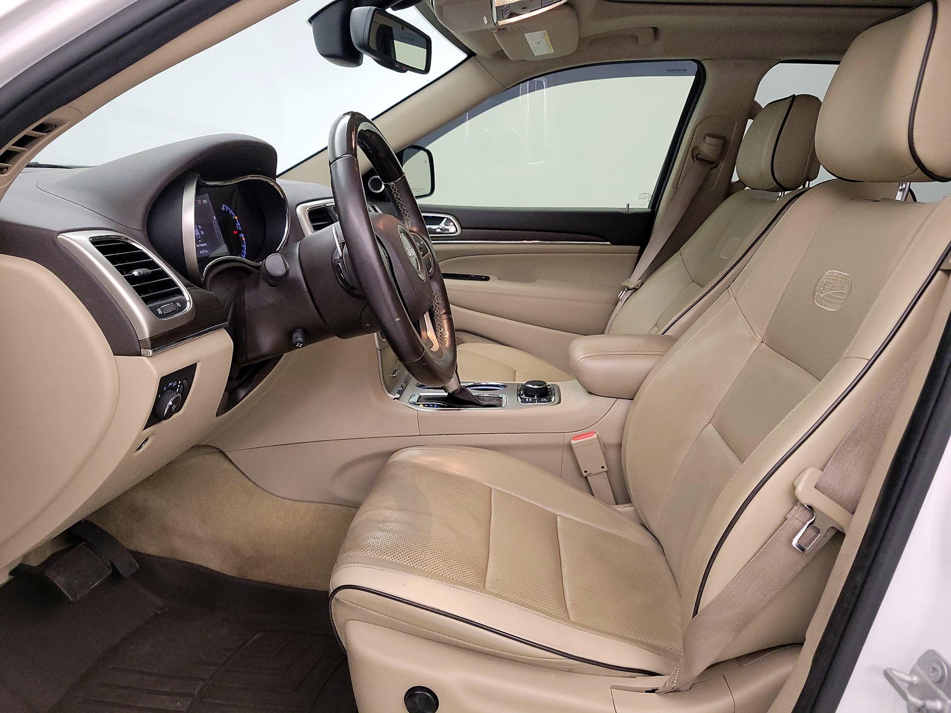 Thumbnail: 2016 Jeep Grand Cherokee - 11