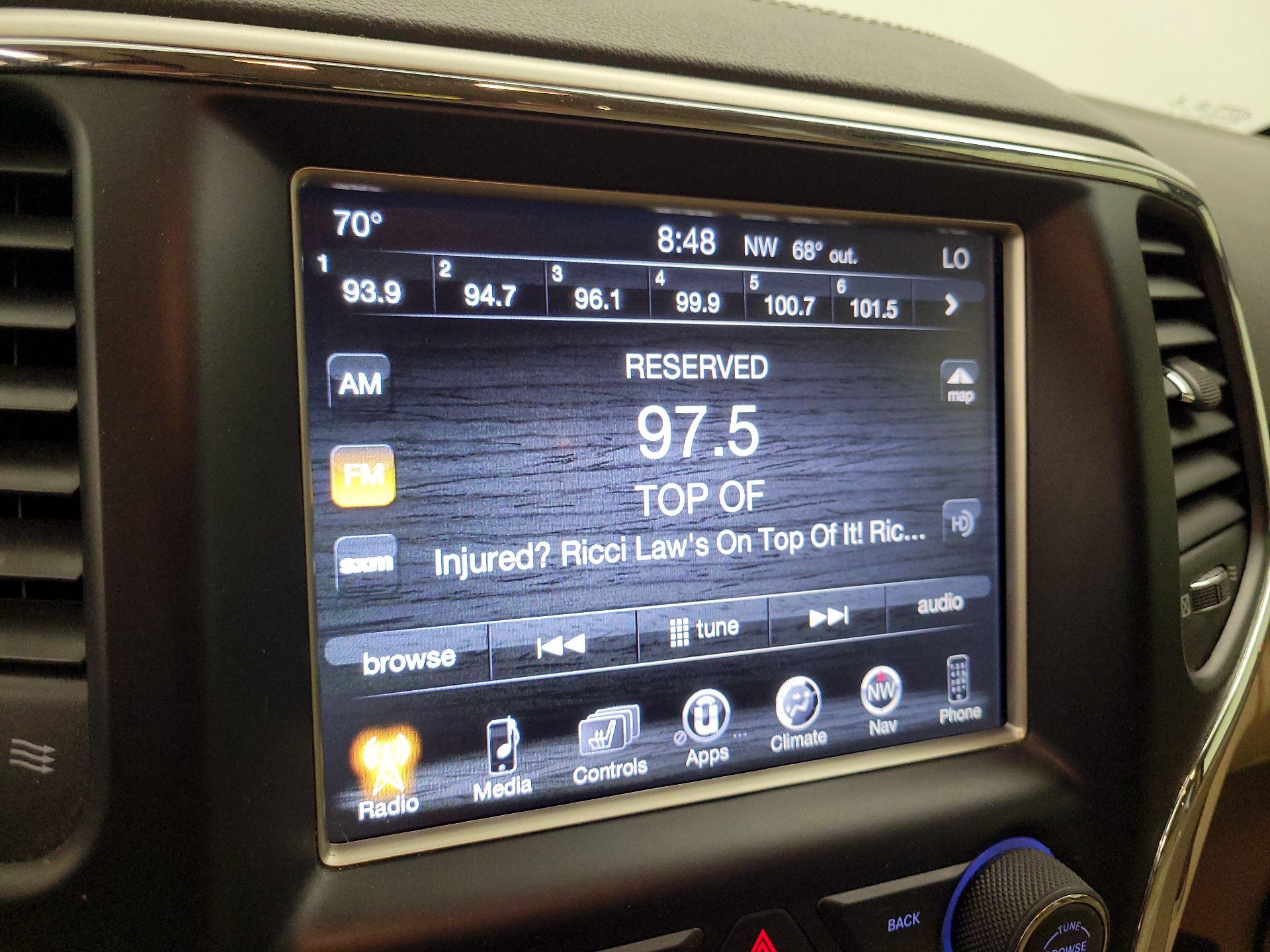 Thumbnail: 2016 Jeep Grand Cherokee - 16
