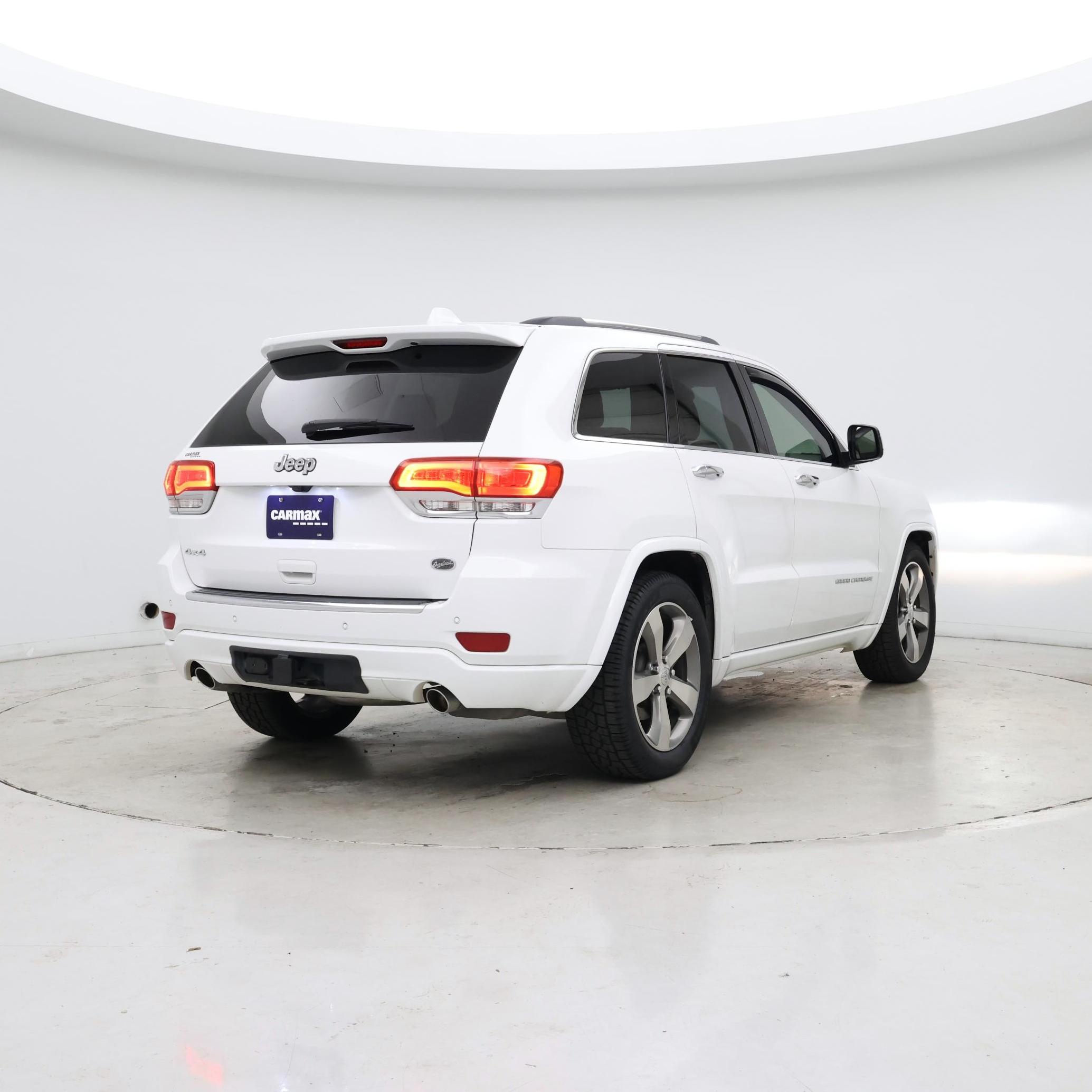 Thumbnail: 2016 Jeep Grand Cherokee - 8