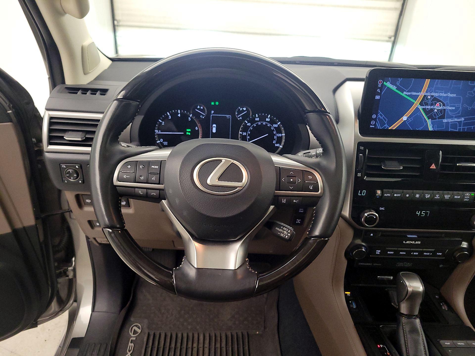 Thumbnail: 2023 Lexus GX - 10