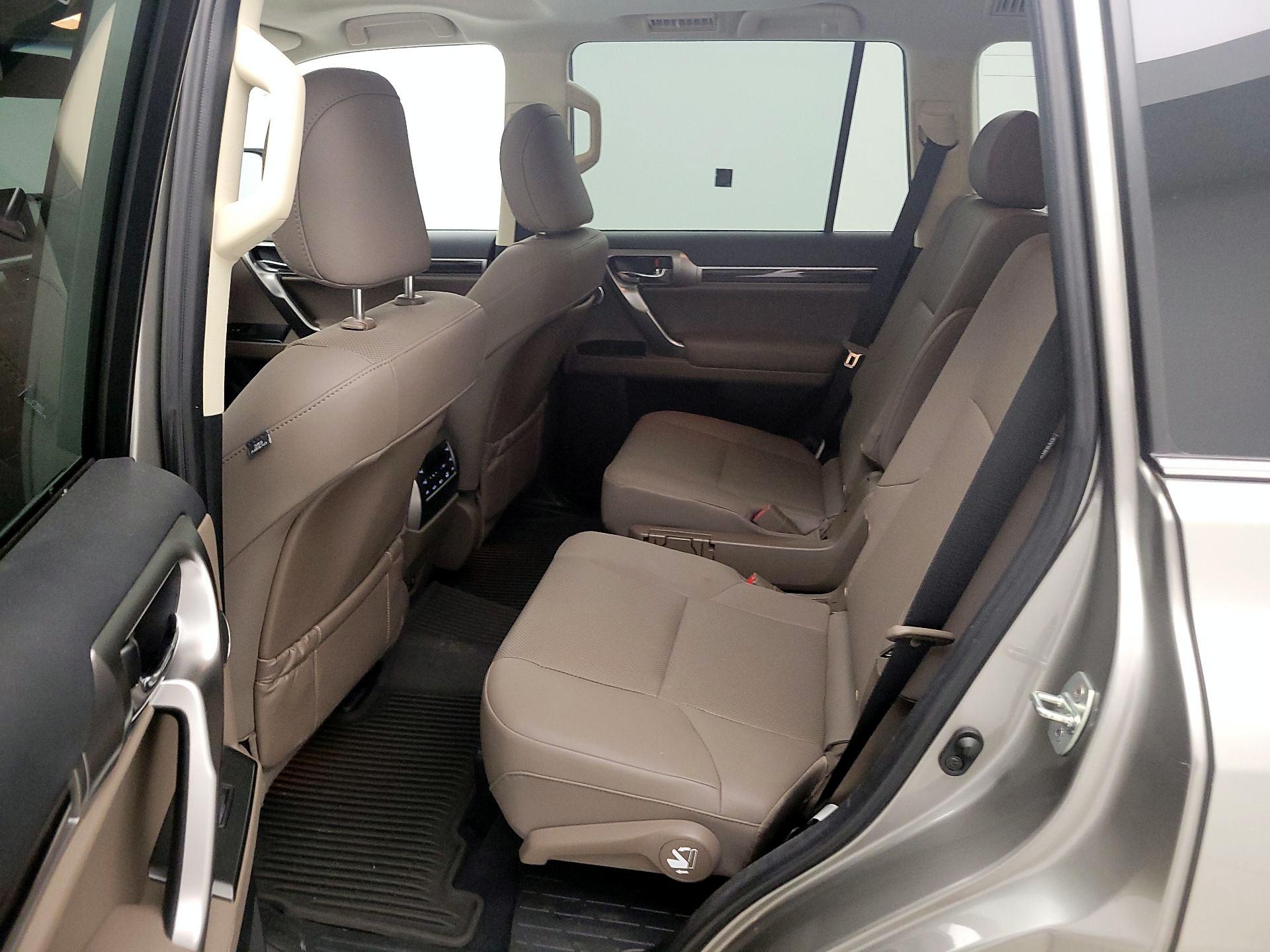 Thumbnail: 2023 Lexus GX - 20