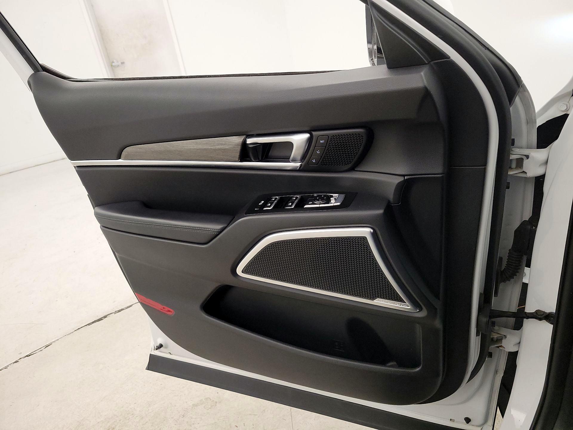 Thumbnail: 2020 Kia Telluride - 12