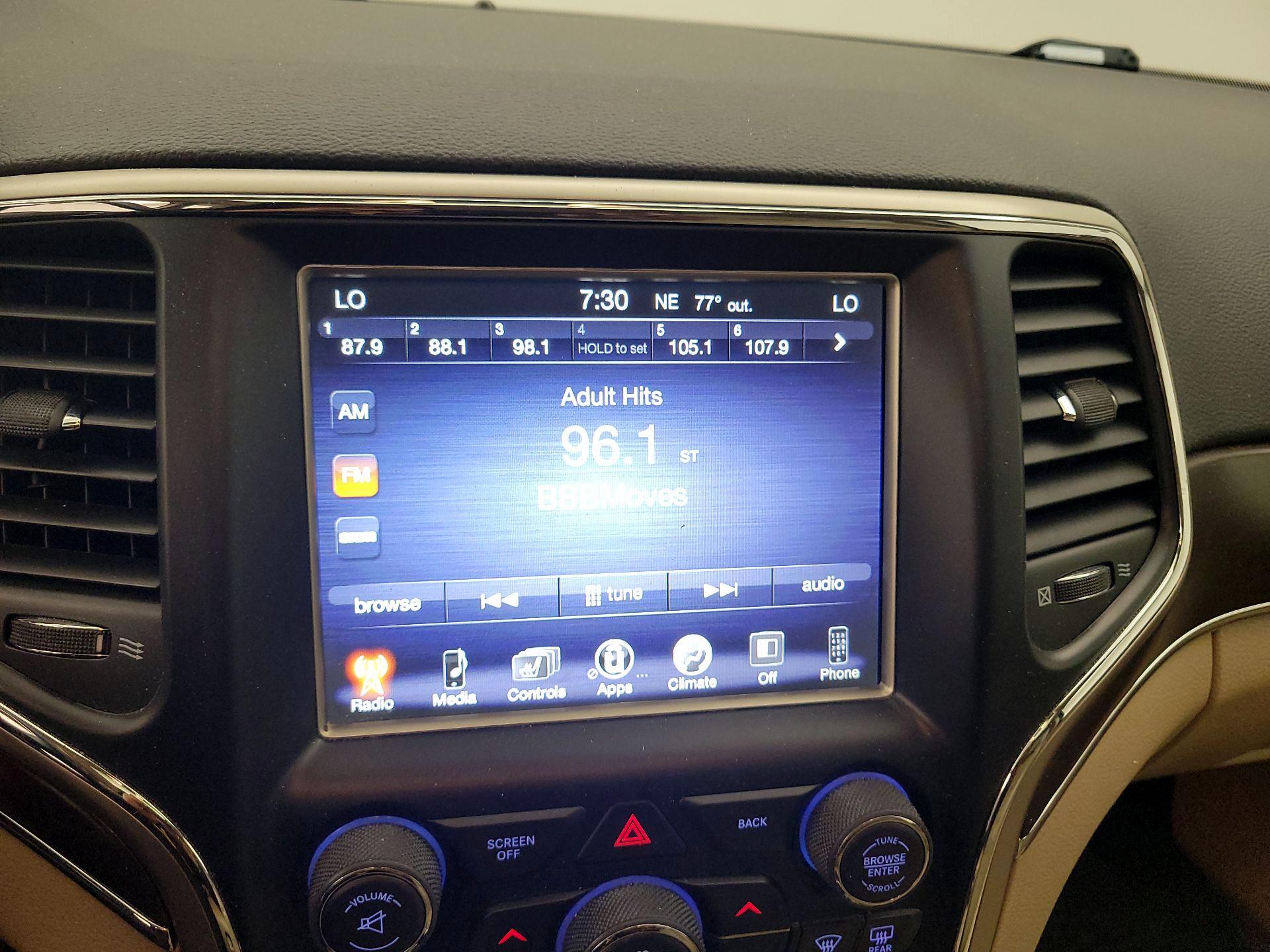 Thumbnail: 2017 Jeep Grand Cherokee - 15