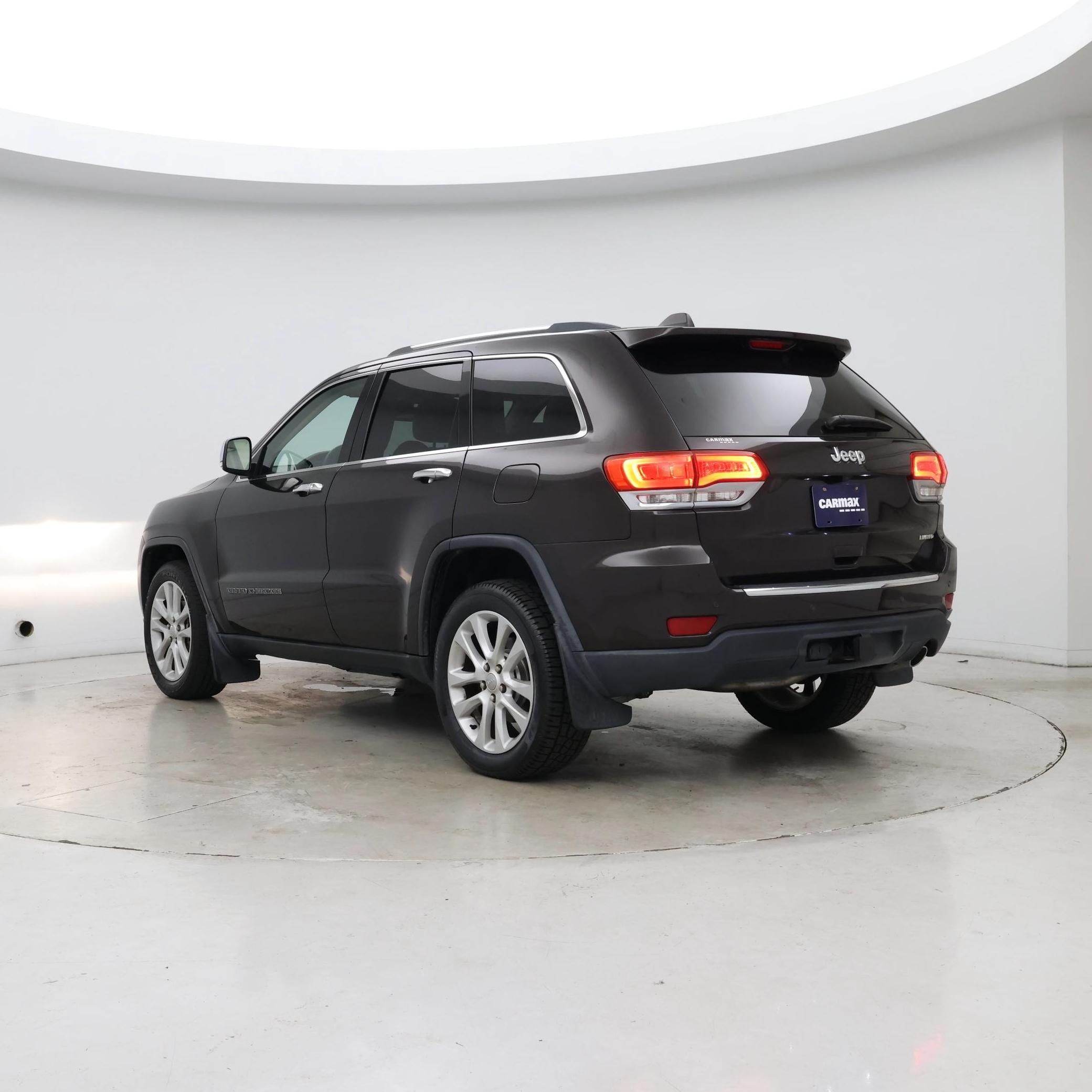 Thumbnail: 2017 Jeep Grand Cherokee - 2