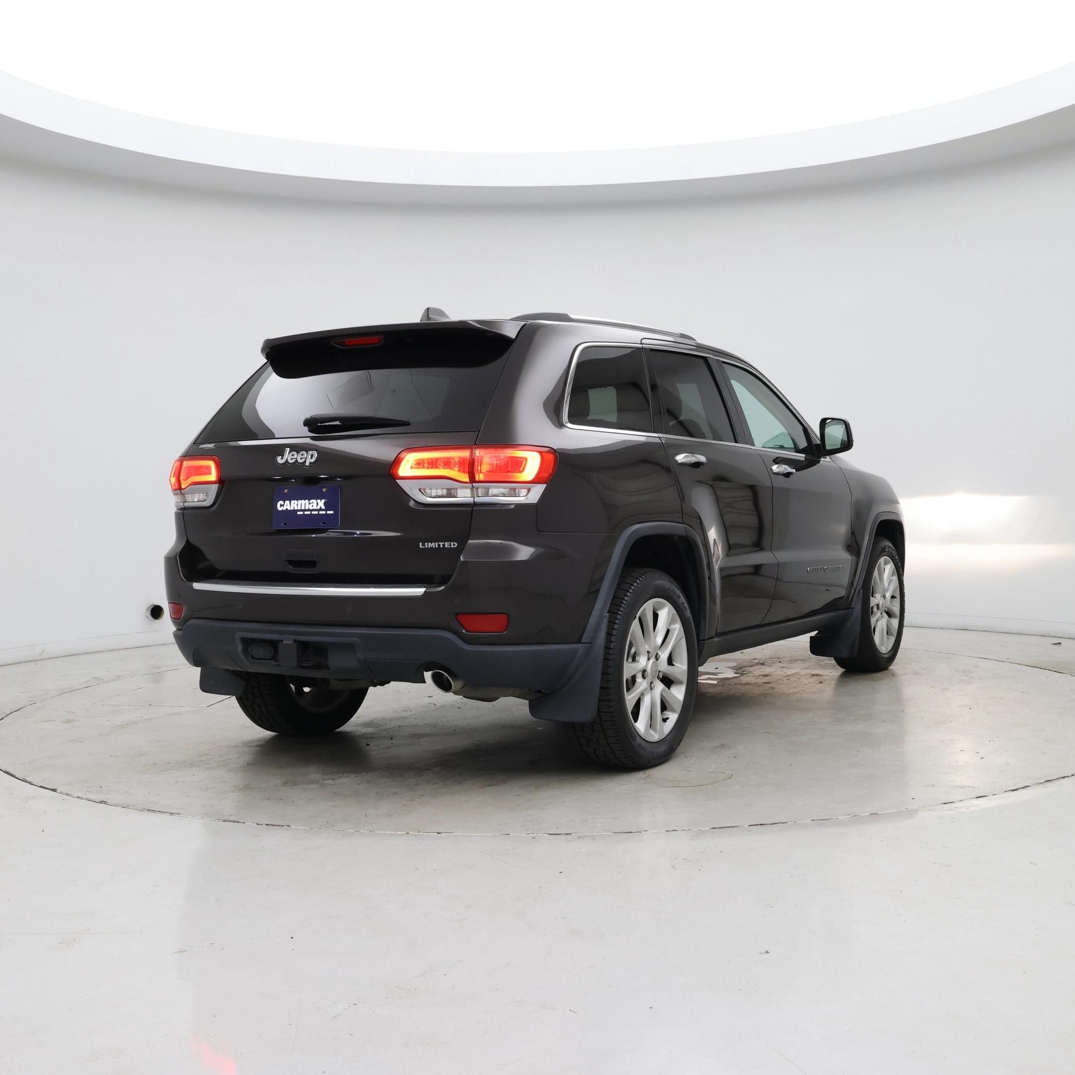 Thumbnail: 2017 Jeep Grand Cherokee - 8