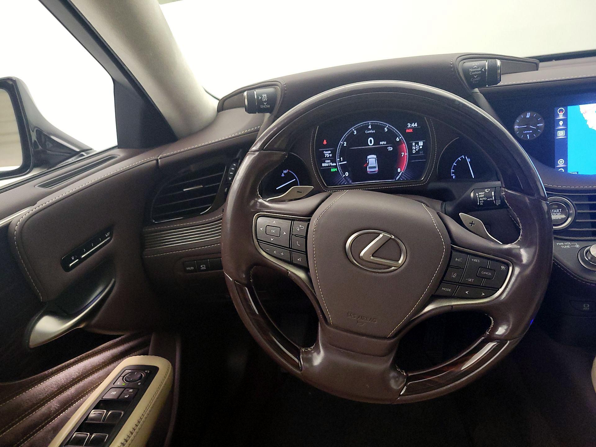 Thumbnail: 2019 Lexus LS - 10