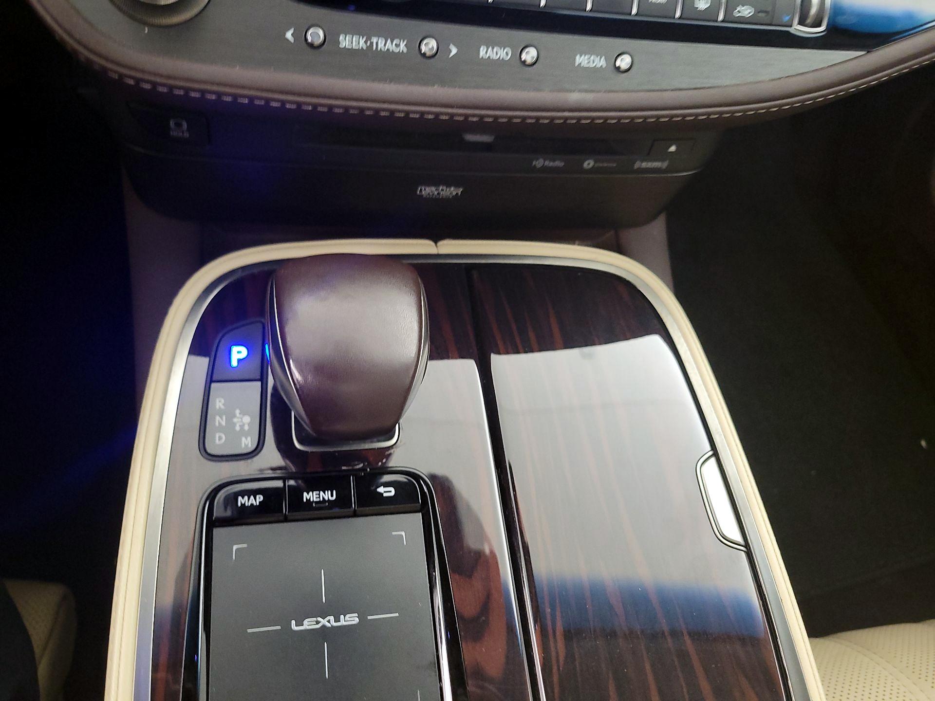 Thumbnail: 2019 Lexus LS - 17