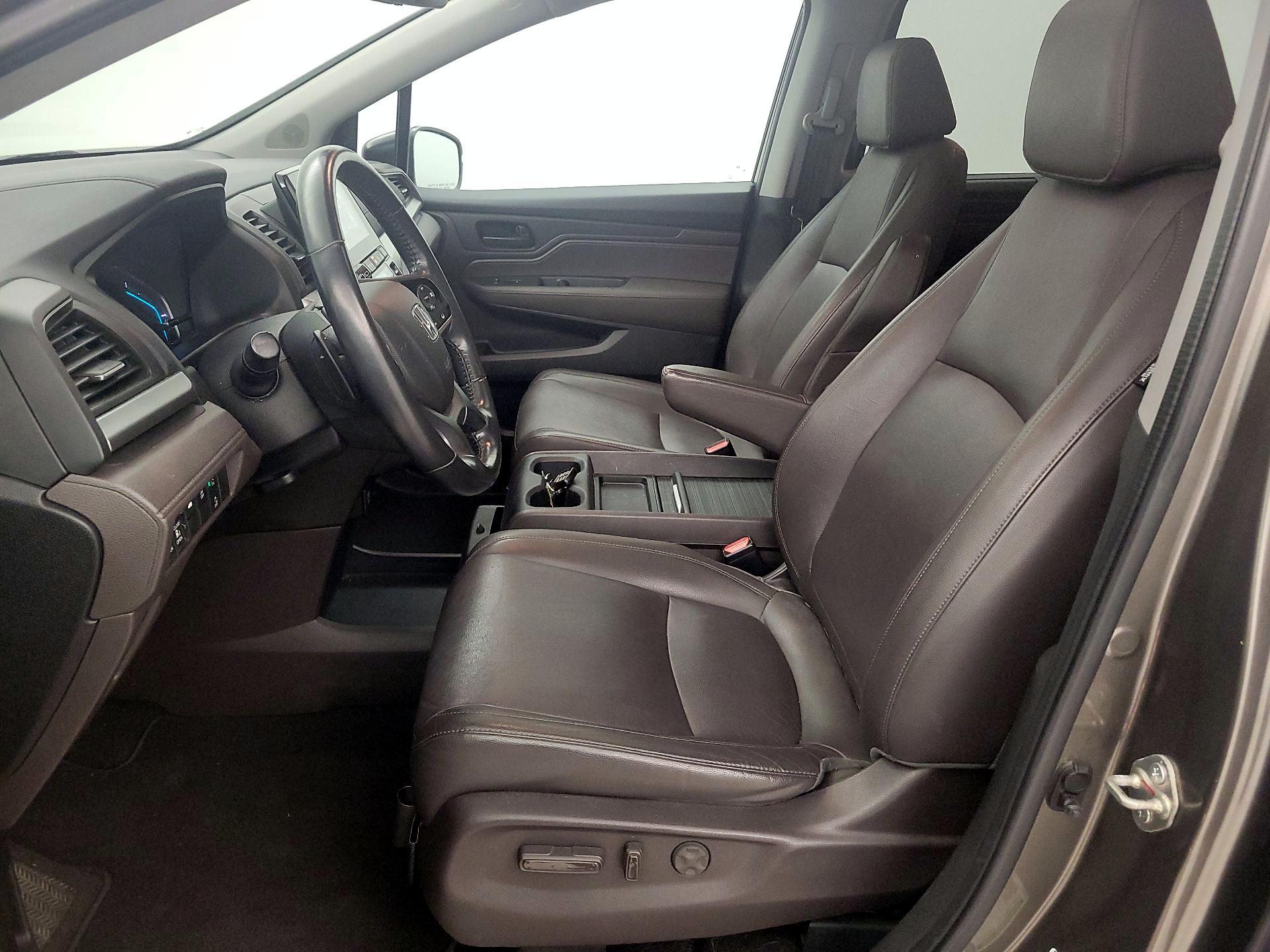 Thumbnail: 2018 Honda Odyssey - 11