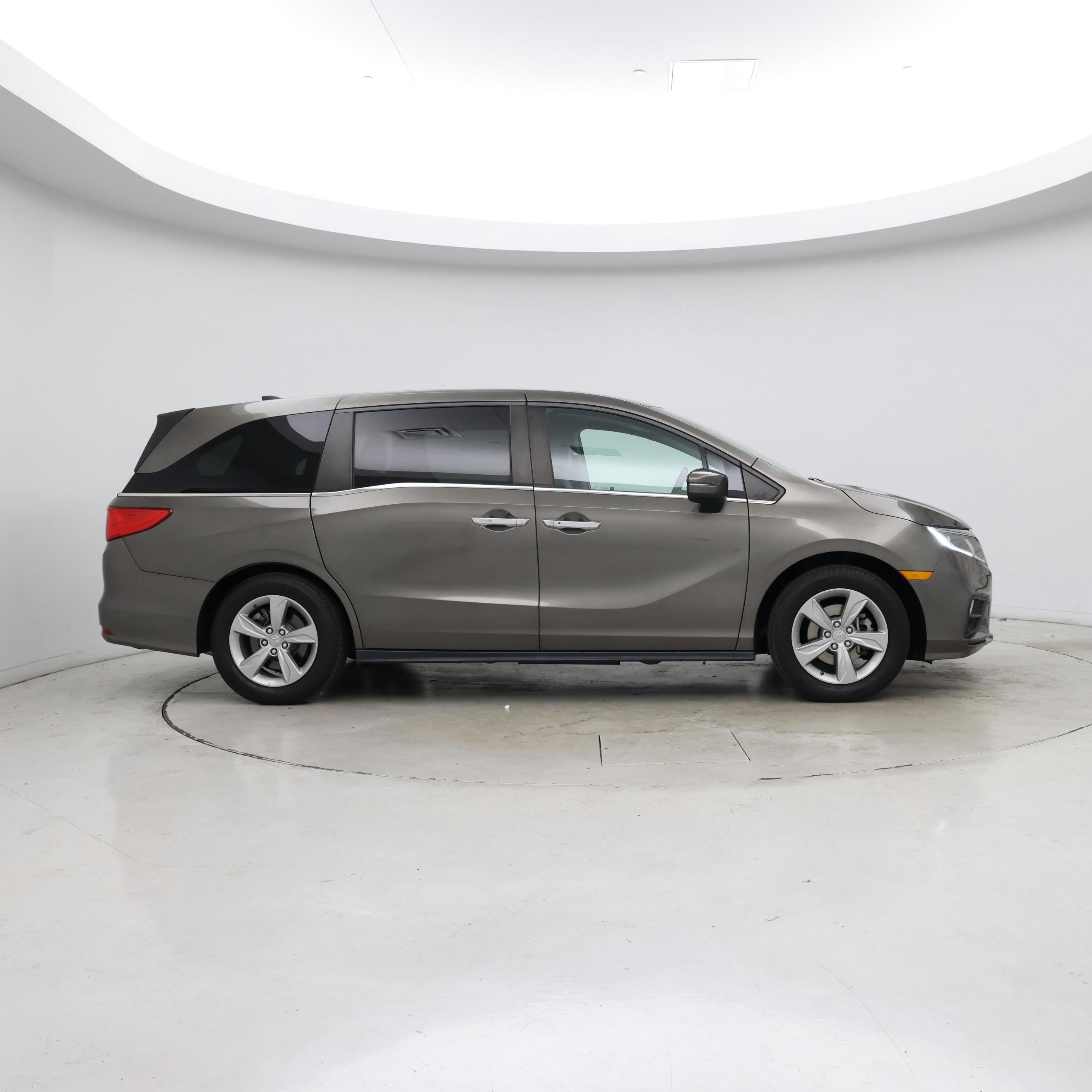 Thumbnail: 2018 Honda Odyssey - 7