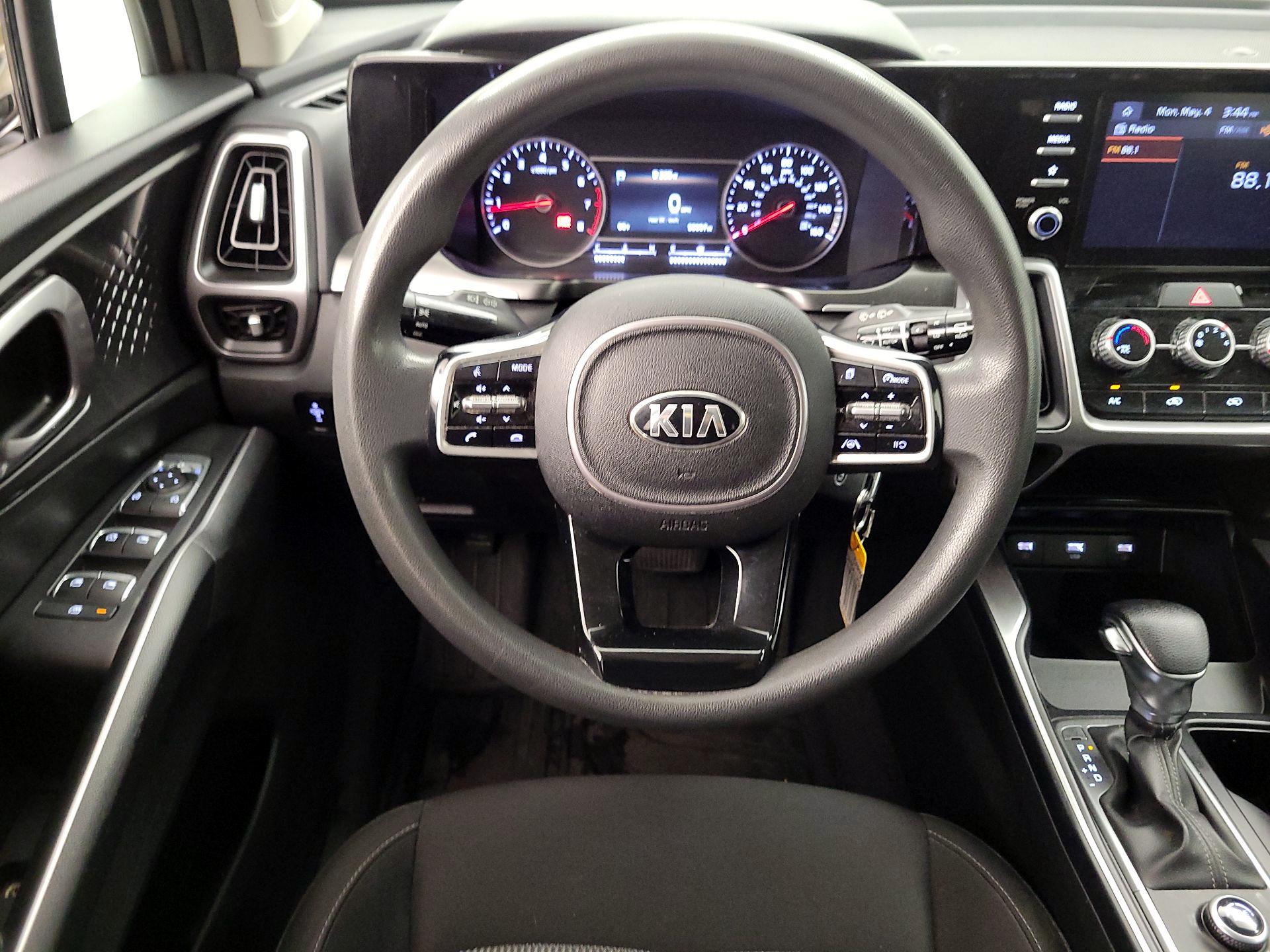 Thumbnail: 2021 Kia Sorento - 10