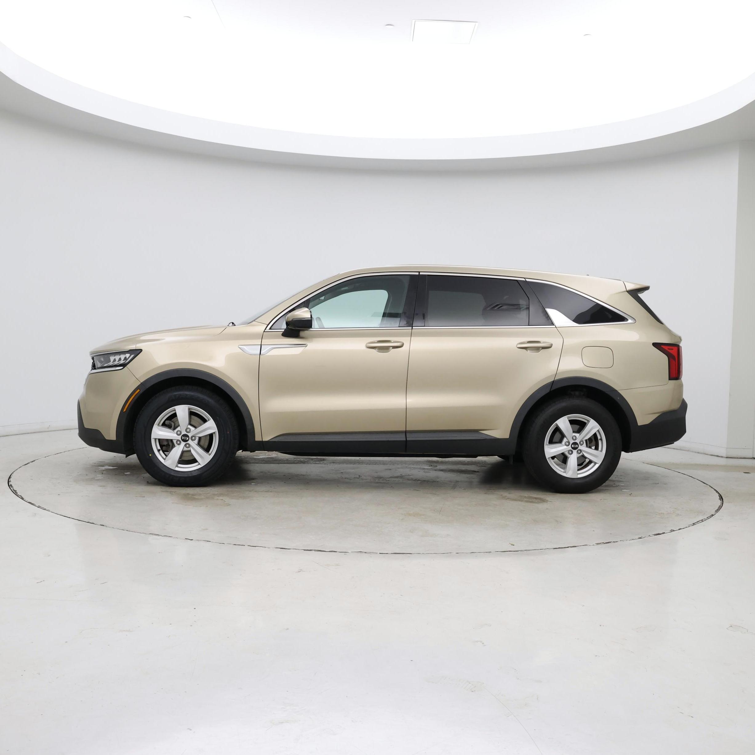 Thumbnail: 2021 Kia Sorento - 3