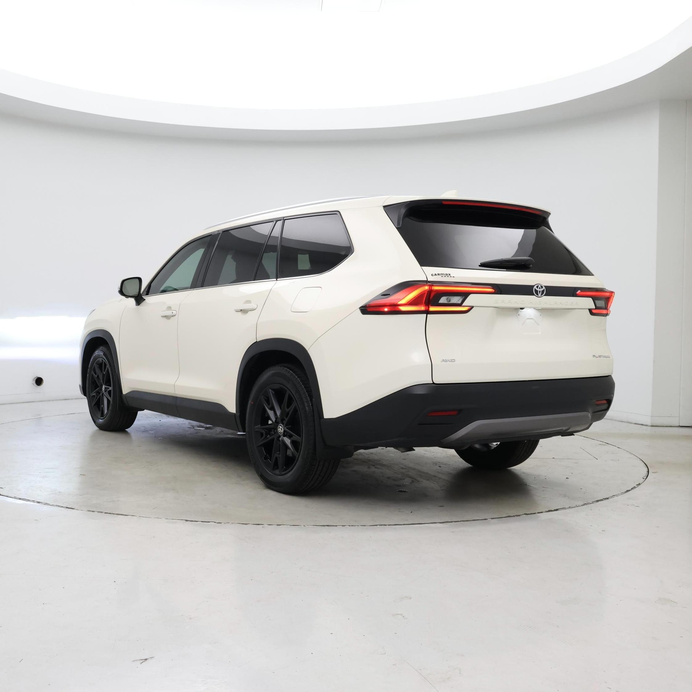 Thumbnail: 2024 Toyota Grand Highlander - 2
