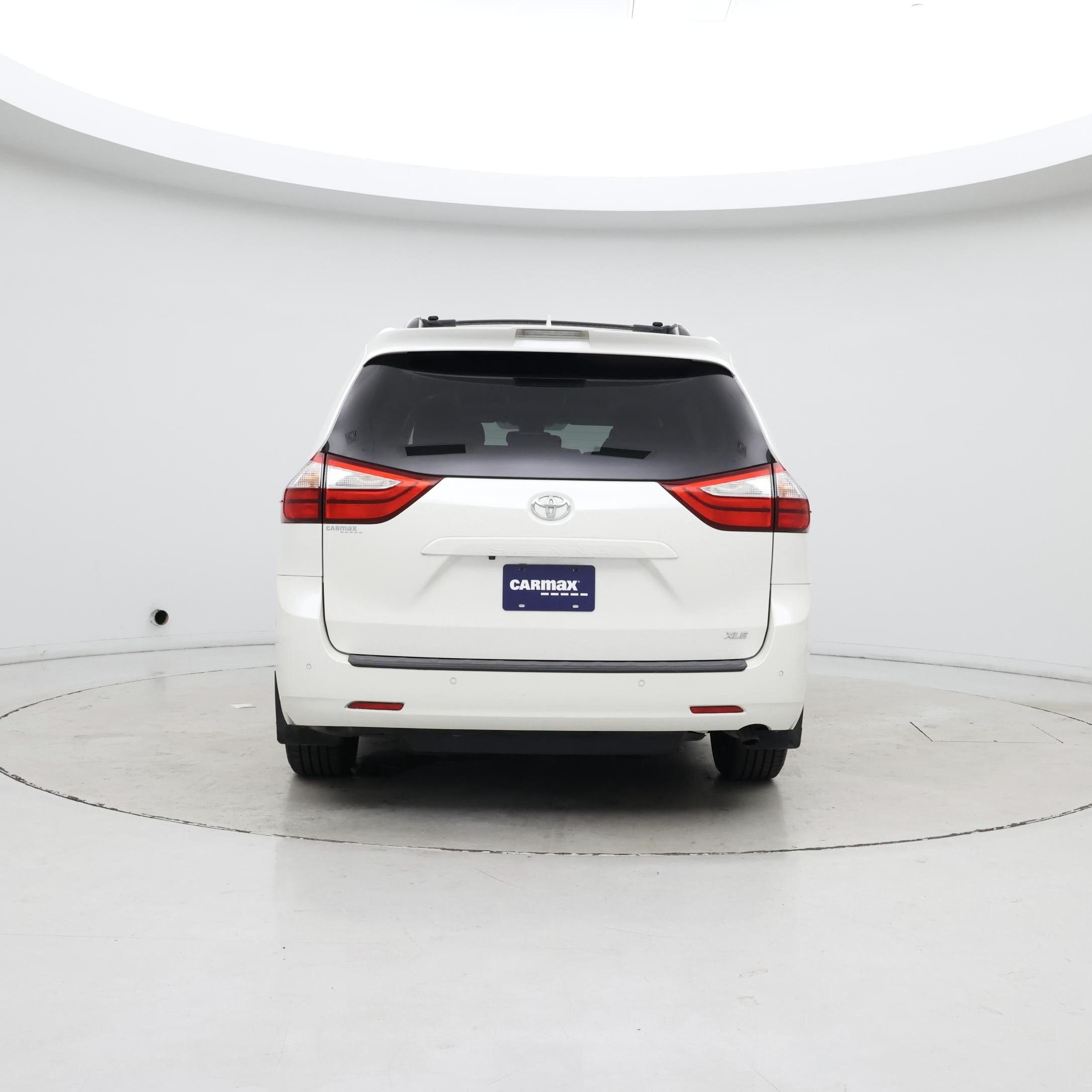 Thumbnail: 2018 Toyota Sienna - 6
