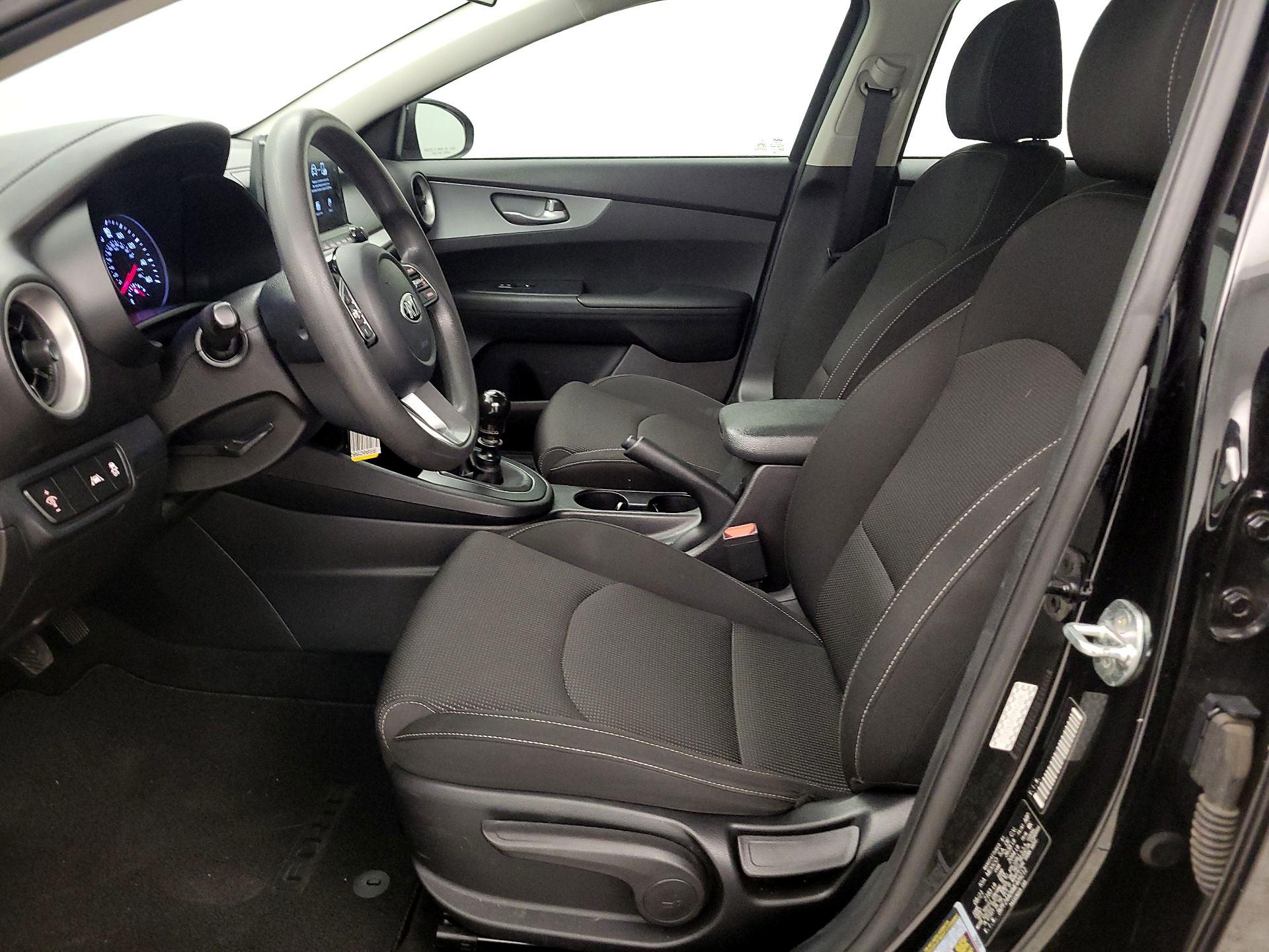 Thumbnail: 2021 Kia Forte - 11