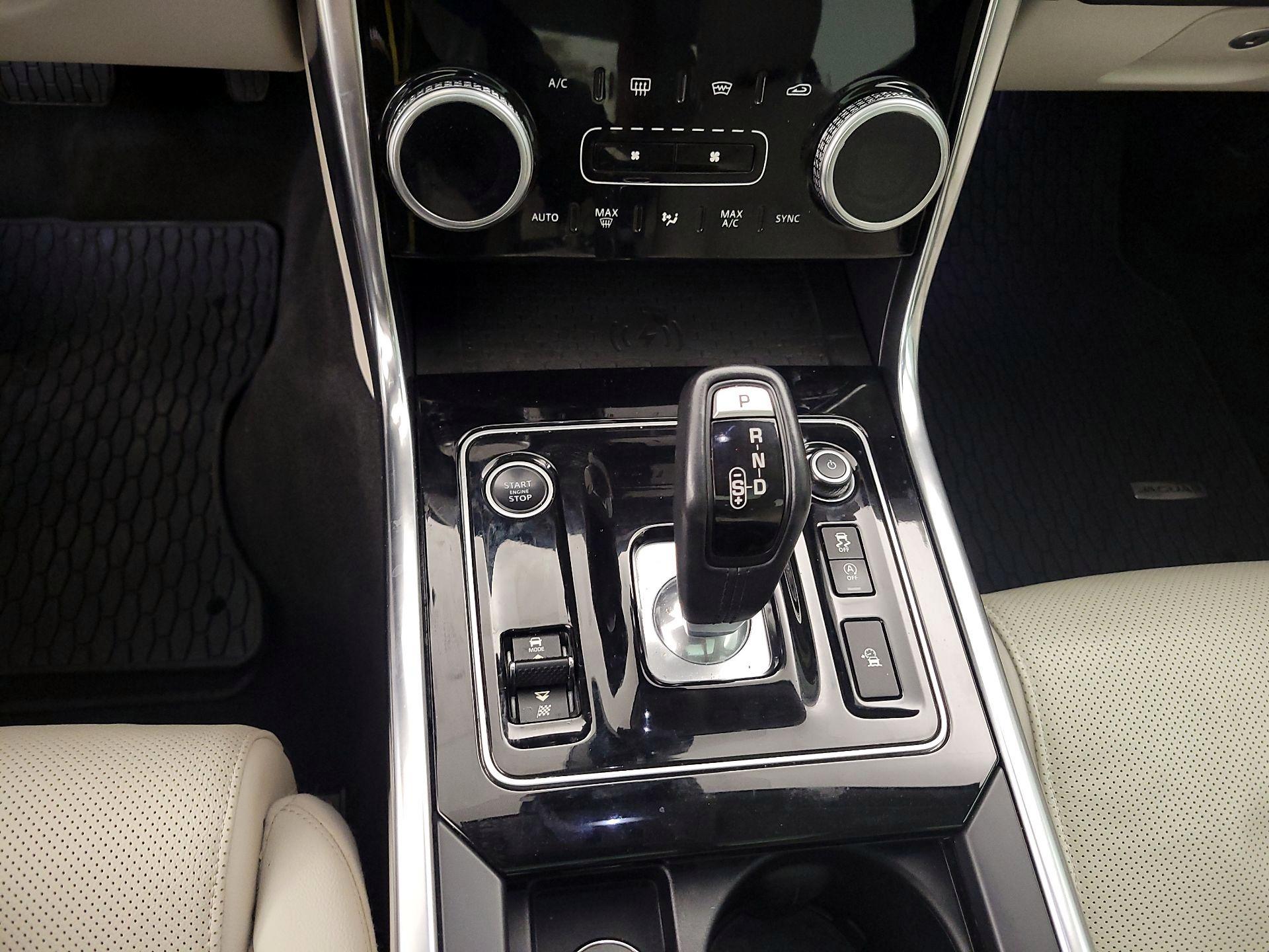 Thumbnail: 2020 Jaguar XE - 17