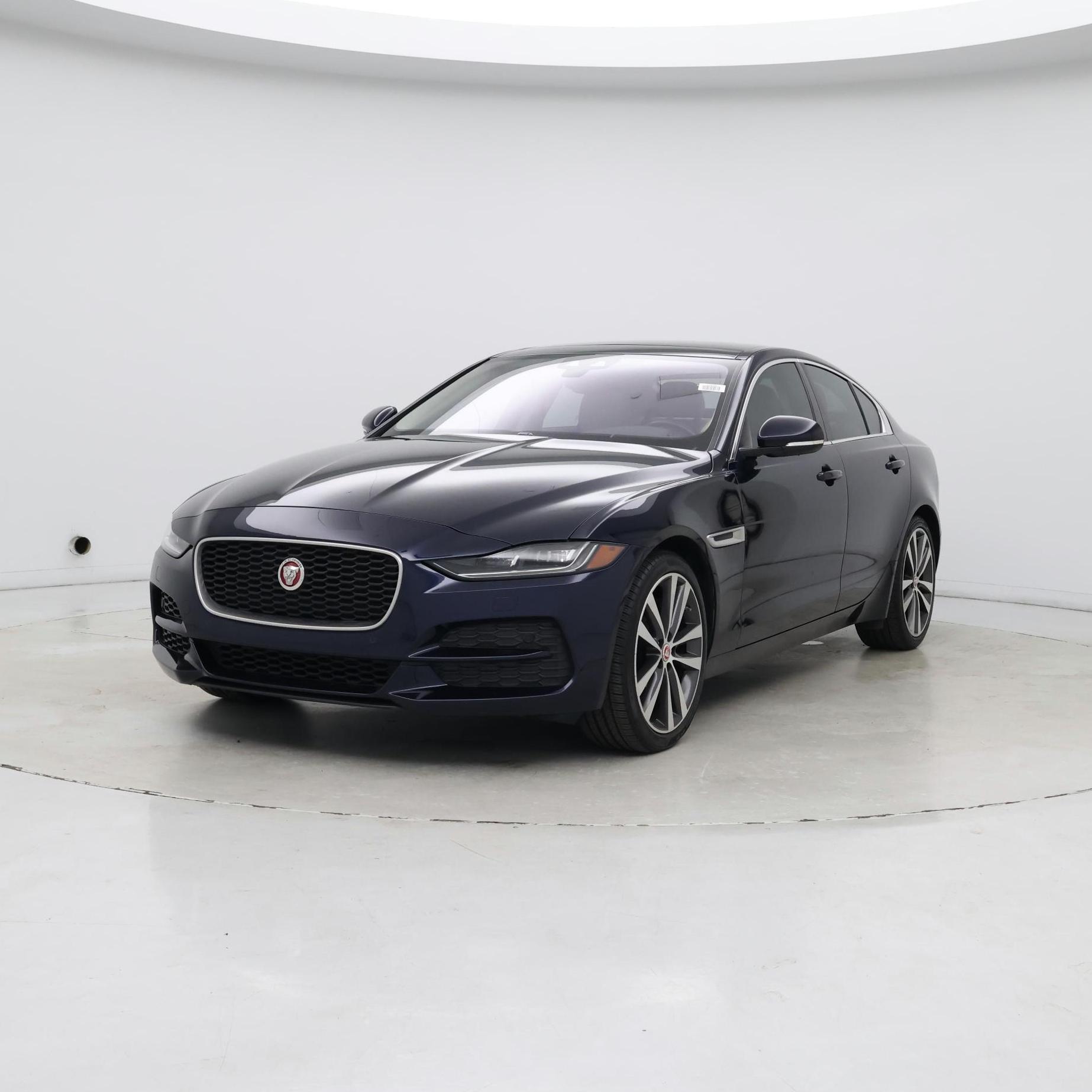 Thumbnail: 2020 Jaguar XE - 4