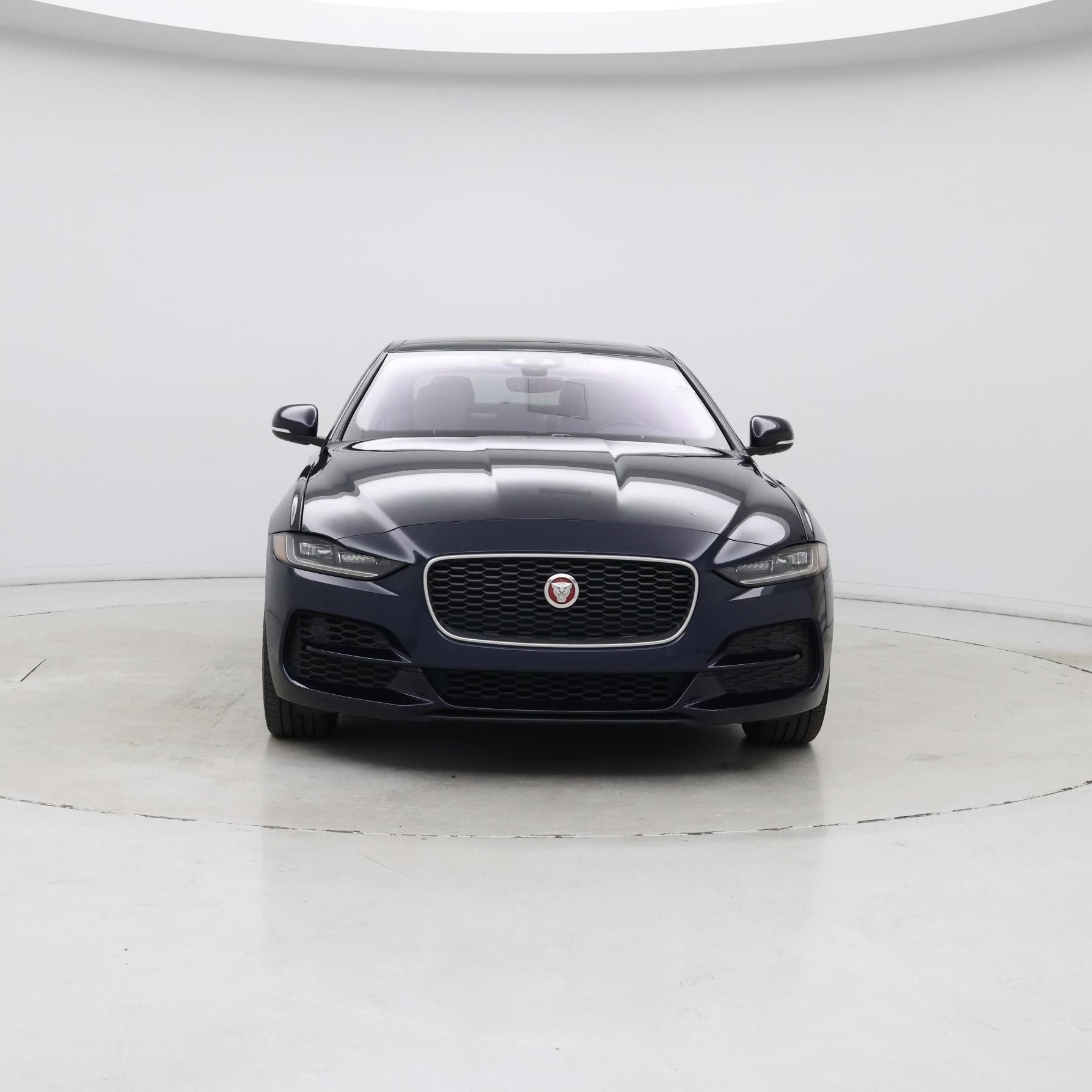 Thumbnail: 2020 Jaguar XE - 5