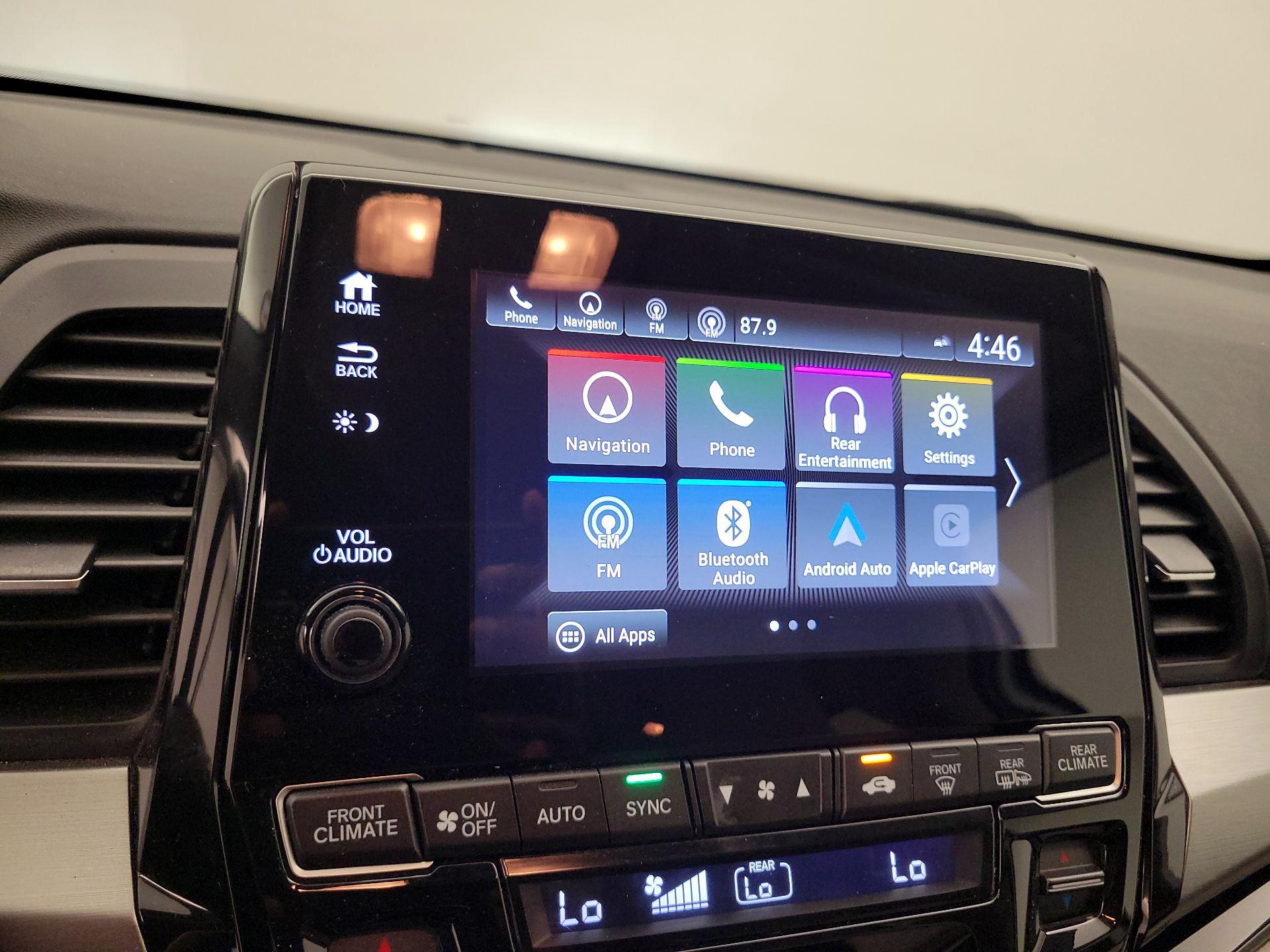 Thumbnail: 2018 Honda Odyssey - 15