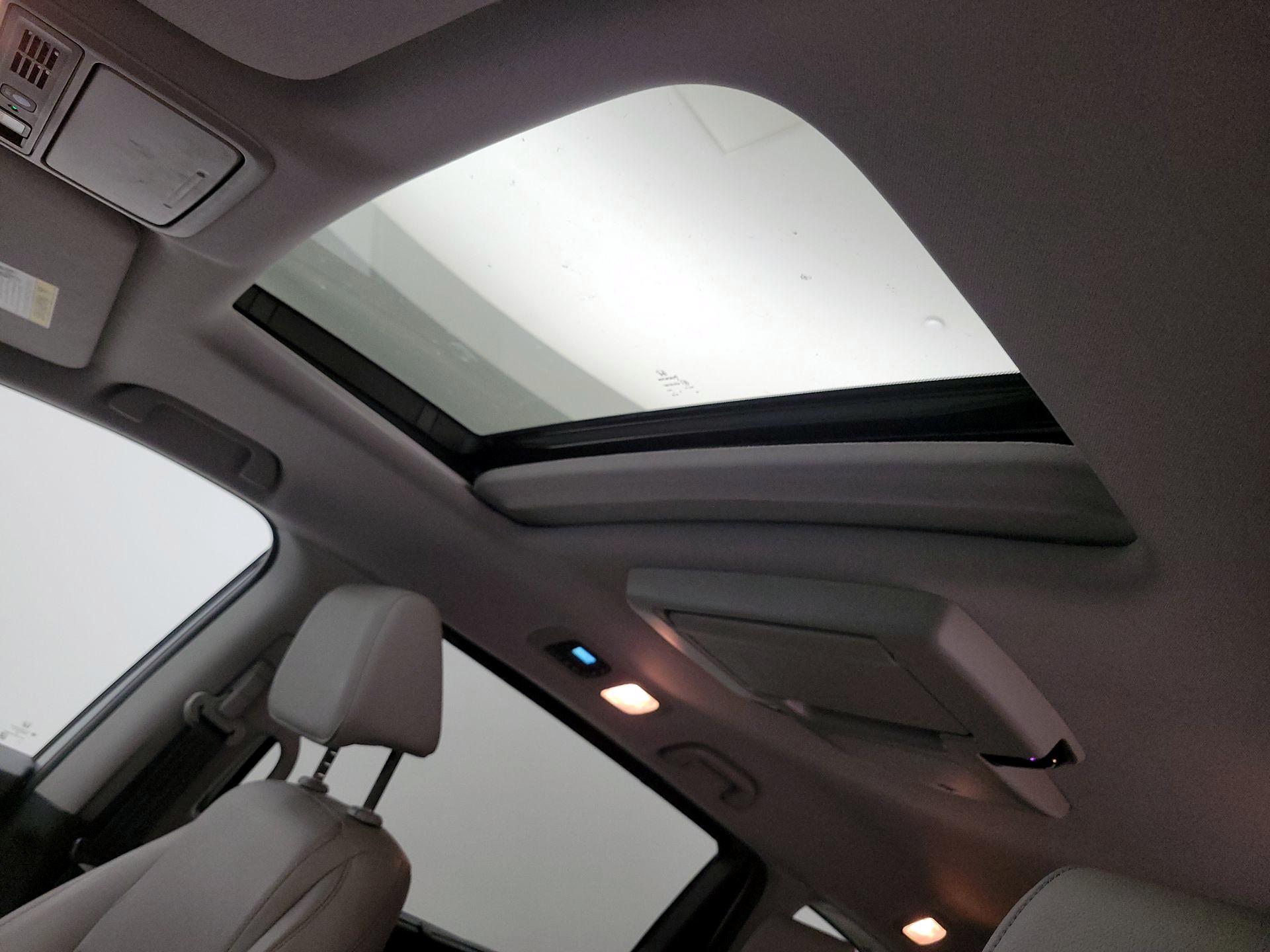 Thumbnail: 2018 Honda Odyssey - 19