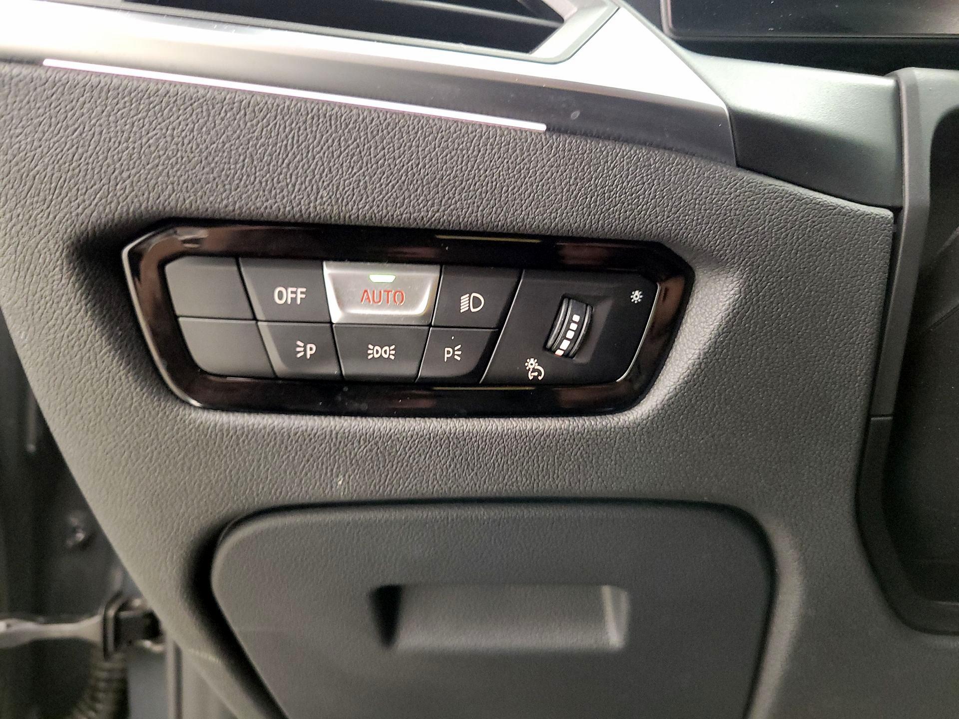 Thumbnail: 2024 BMW M4 - 13