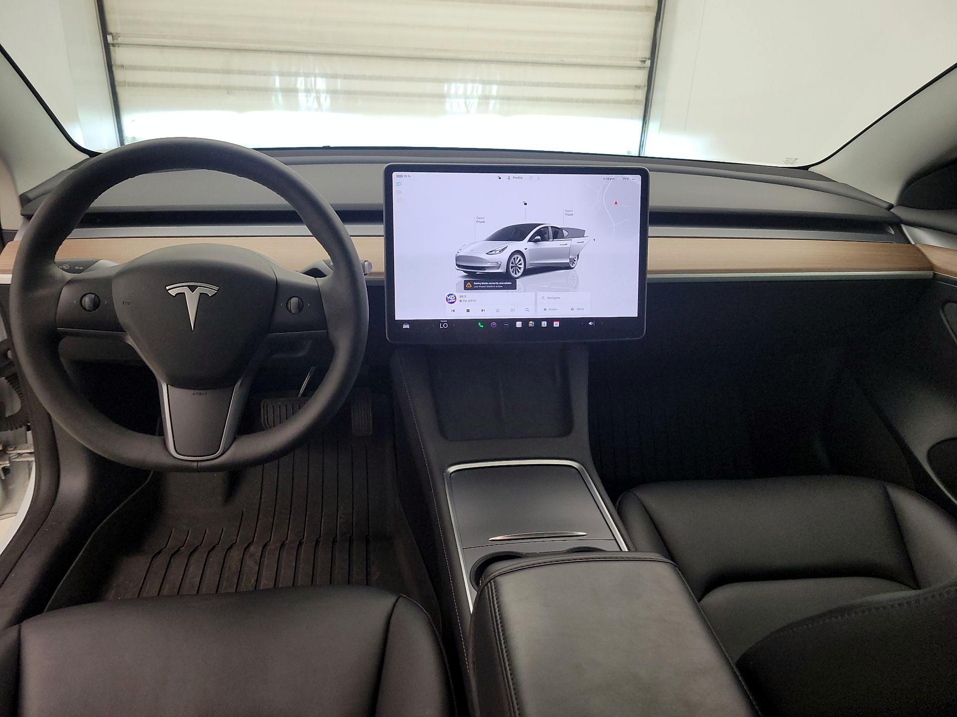 Thumbnail: 2023 Tesla Model 3 - 9