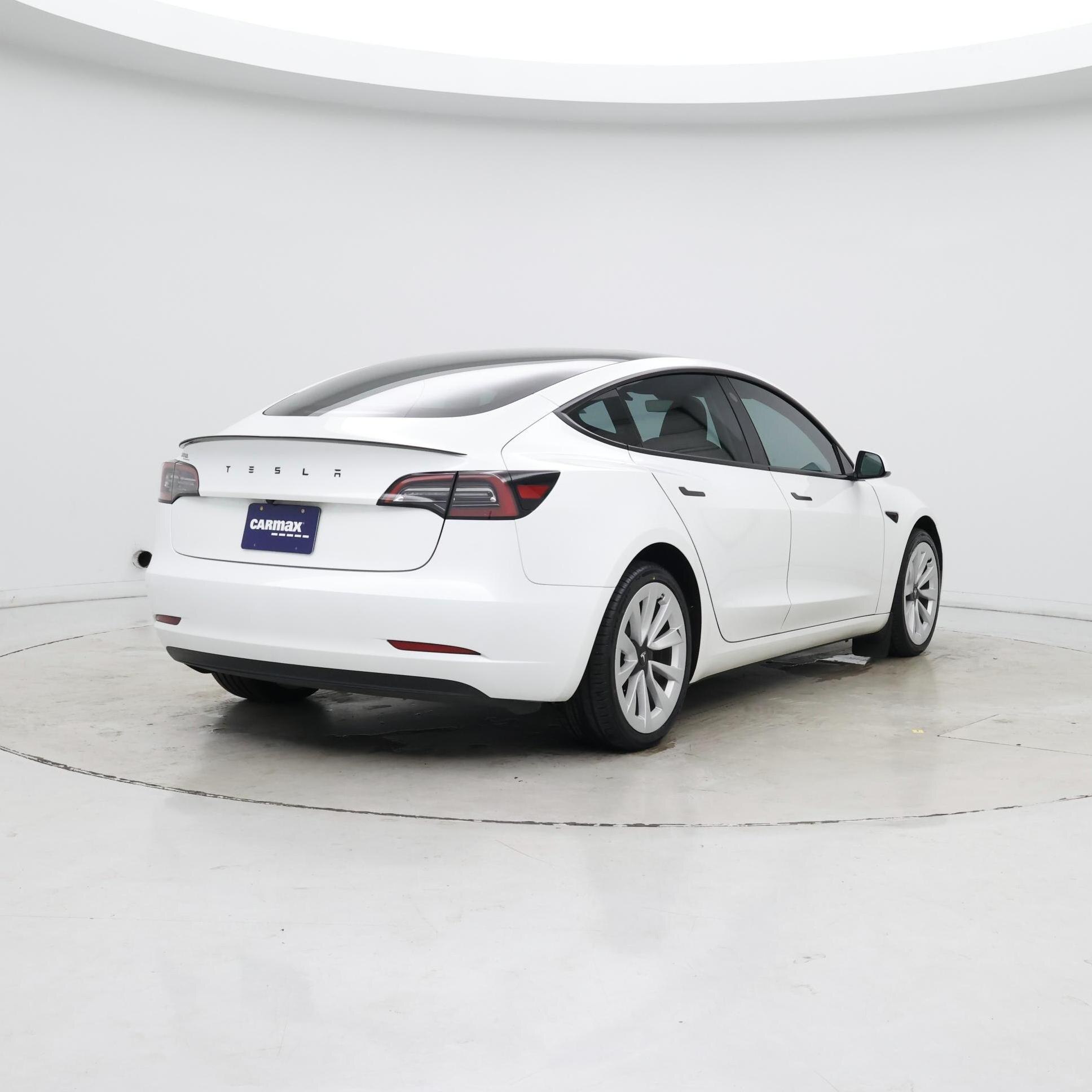 Thumbnail: 2023 Tesla Model 3 - 8