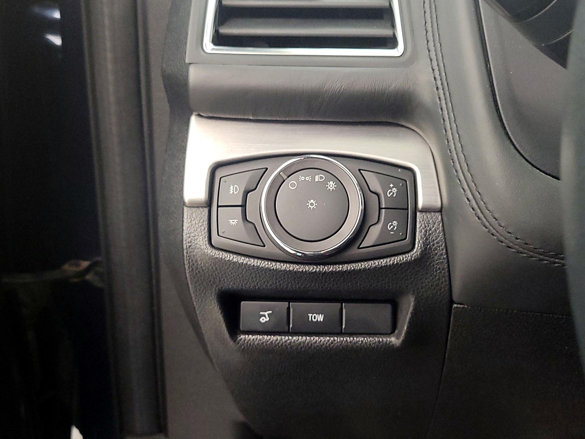 Thumbnail: 2018 Ford Explorer - 13