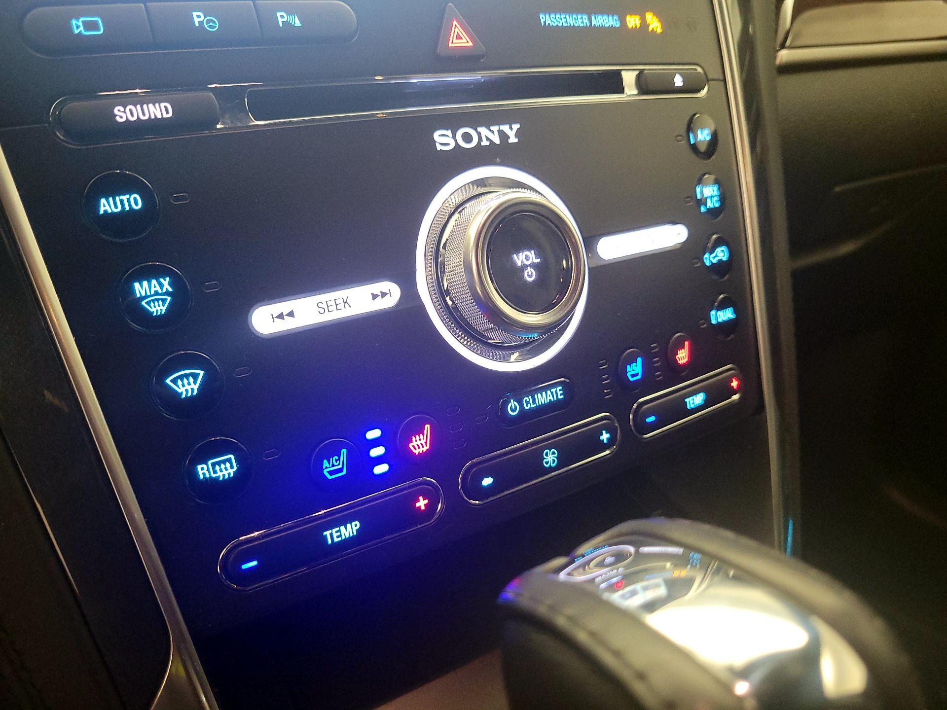 Thumbnail: 2018 Ford Explorer - 17