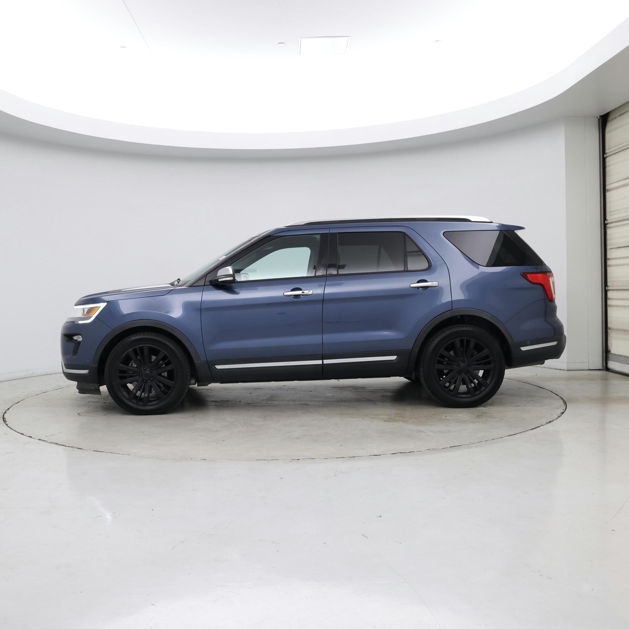 Thumbnail: 2018 Ford Explorer - 3