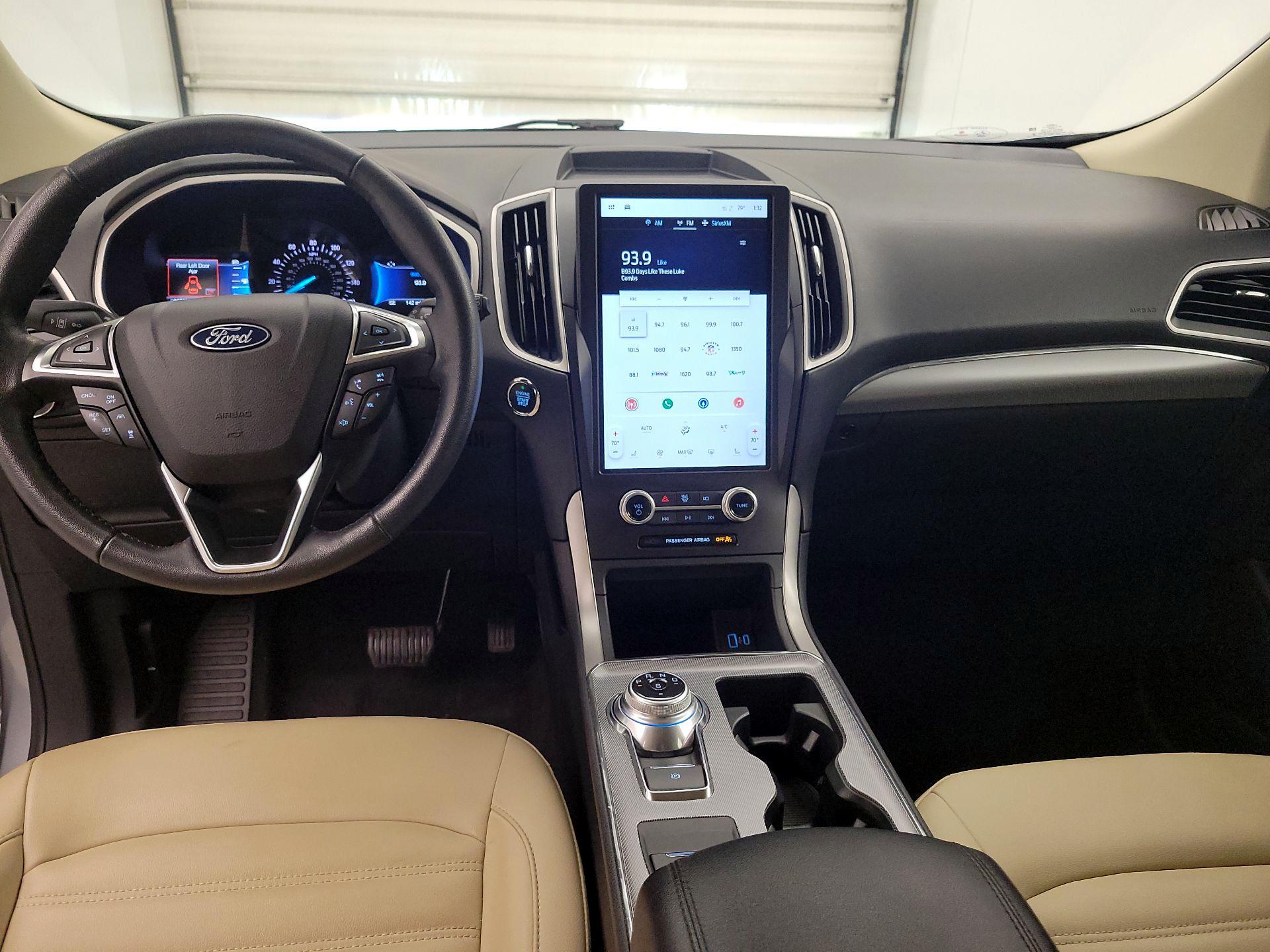 Thumbnail: 2021 Ford Edge - 9