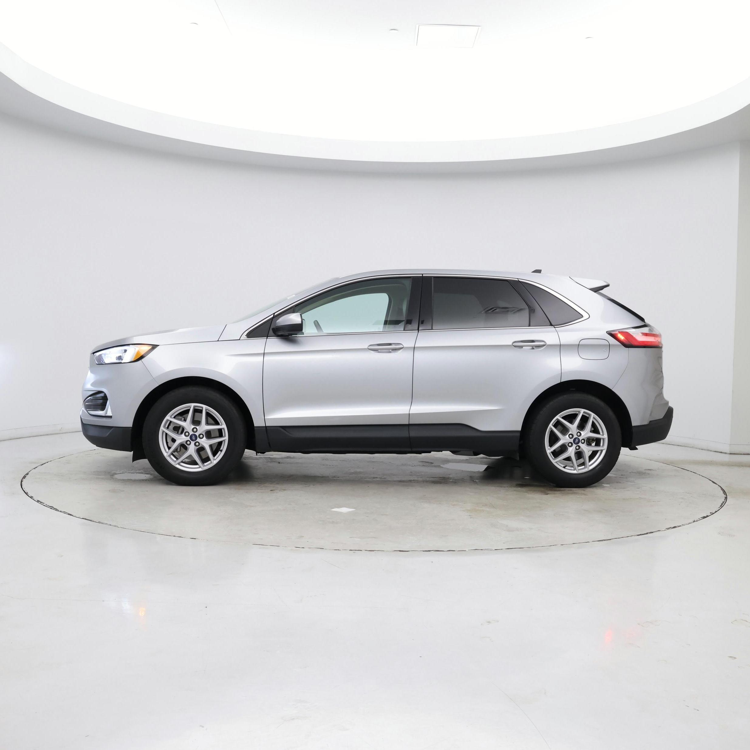 Thumbnail: 2021 Ford Edge - 3