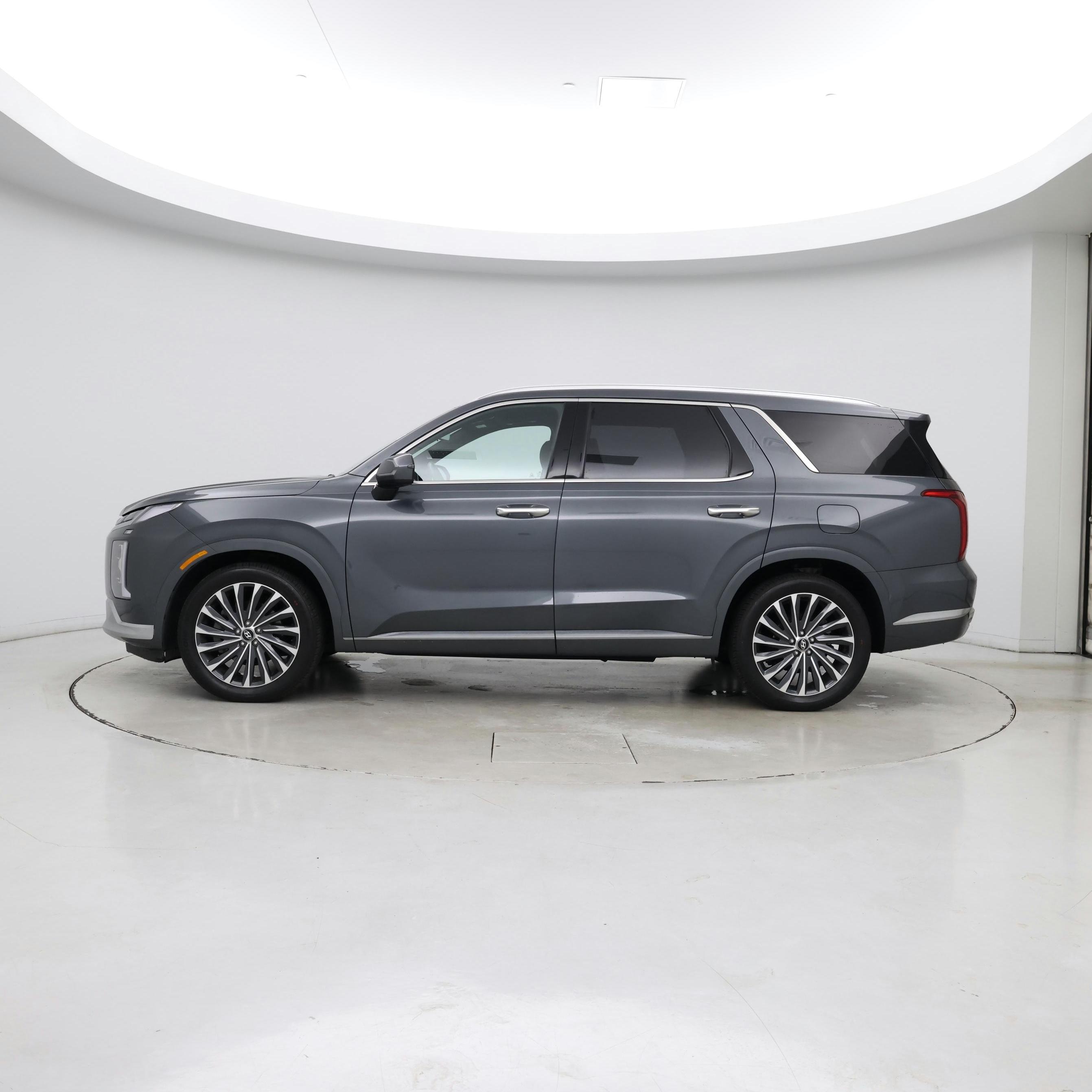 Thumbnail: 2023 Hyundai Palisade - 3