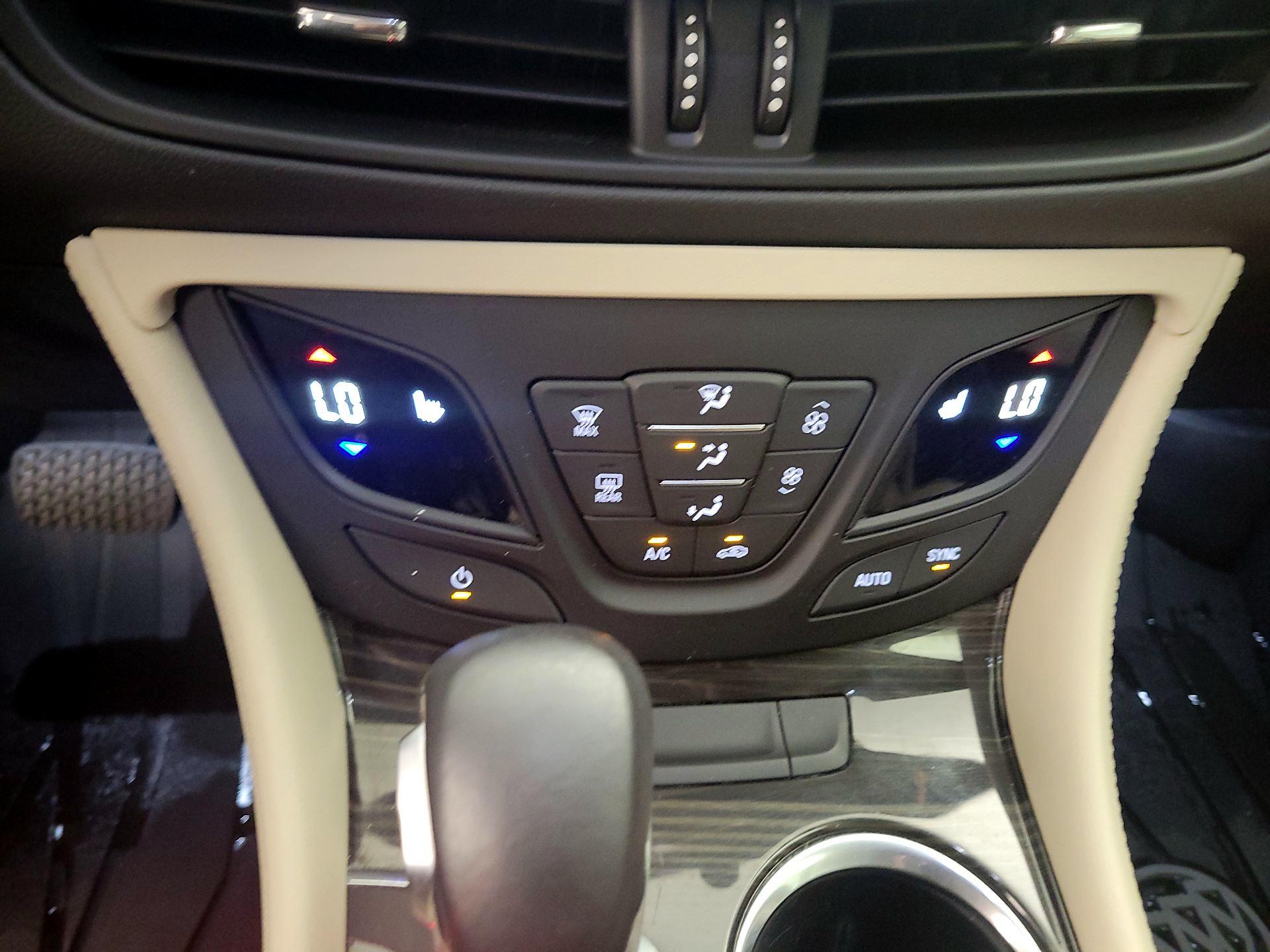 Thumbnail: 2020 Buick Envision - 16